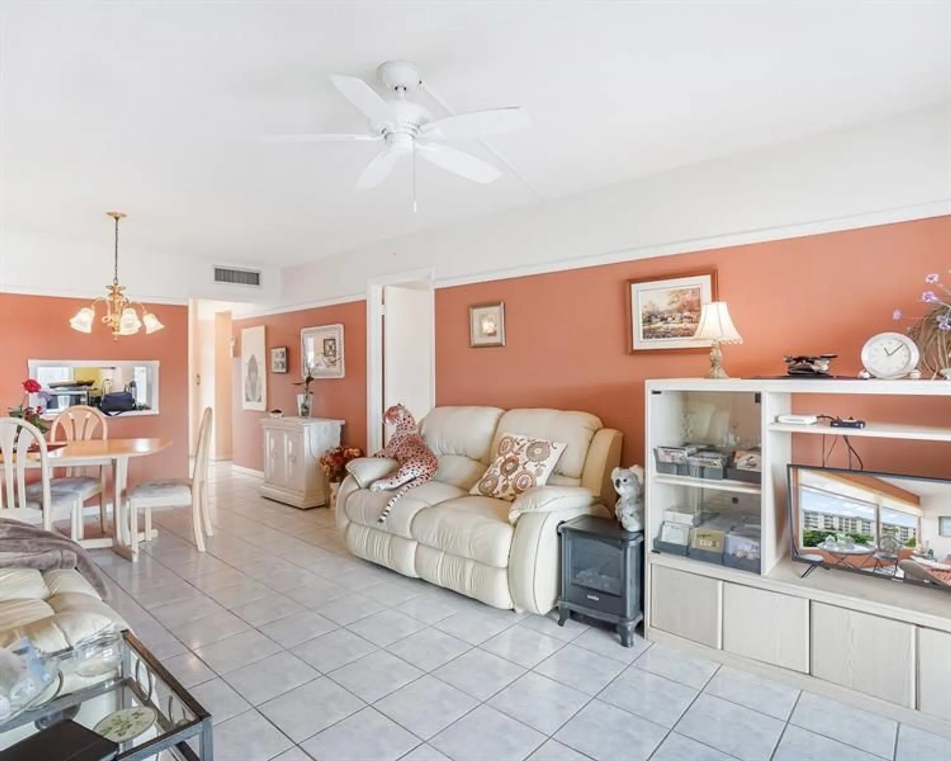 Property Slideshow image 9 of 15 | 2881 nw 47th ter 406, Lauderdale Lakes, FL, 33313