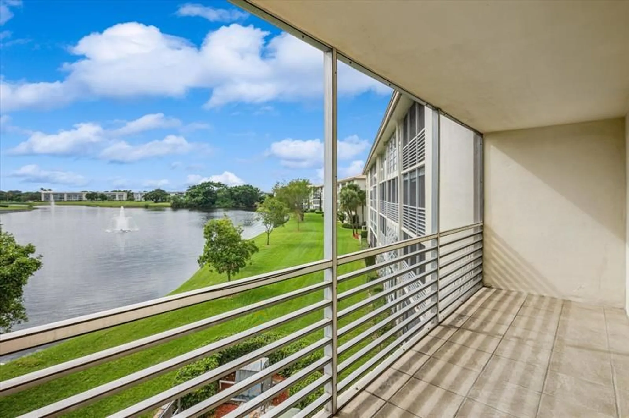 Property Slideshow image 12 of 18 | 3205 portofino pt f3, Coconut Creek, FL, 33066