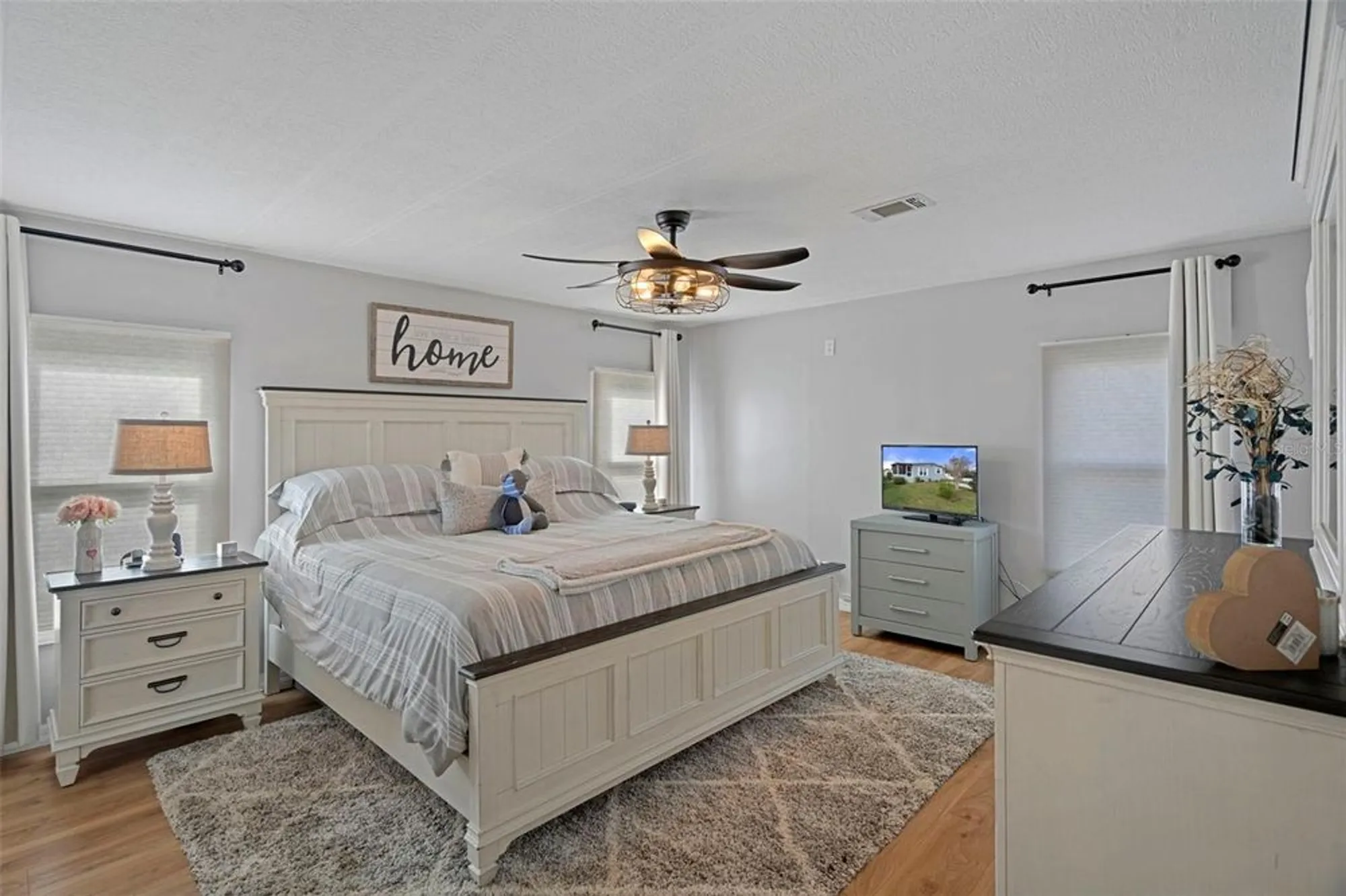 Property Slideshow image 20 of 59 | 5079 lodgewood dr, Lakeland, FL, 33810