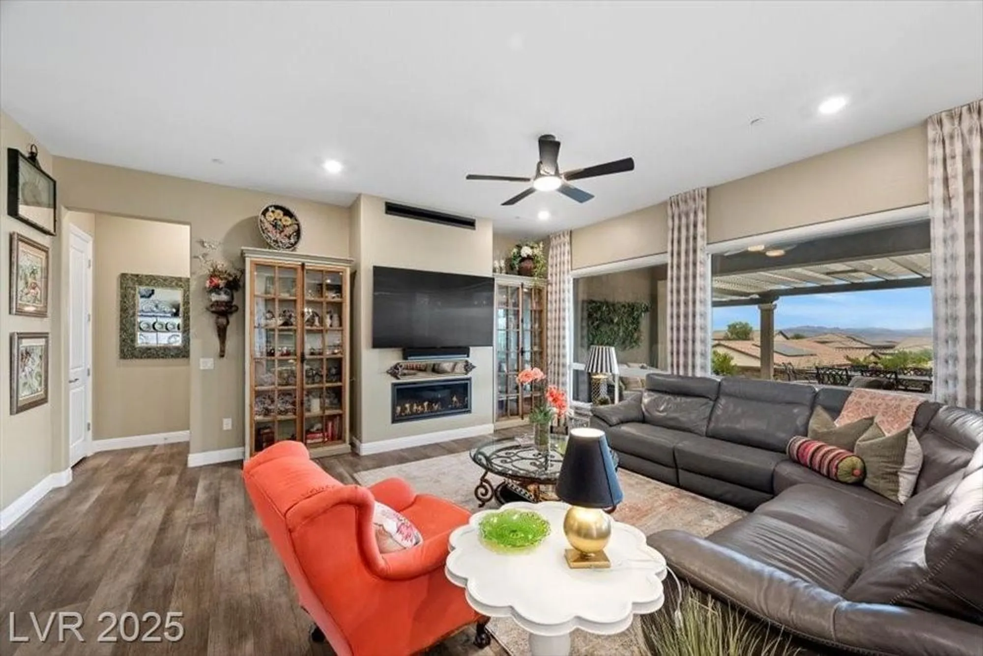 Property Slideshow image 11 of 69 | 44 stone yucca ct, Henderson, NV, 89011