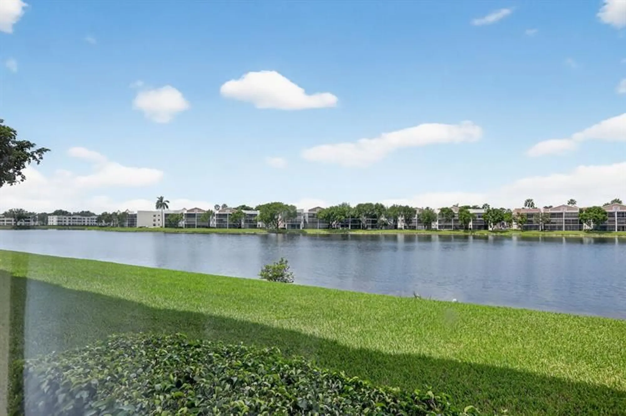 Property Slideshow image 29 of 31 | 7635 southampton ter 117, Tamarac, FL, 33321