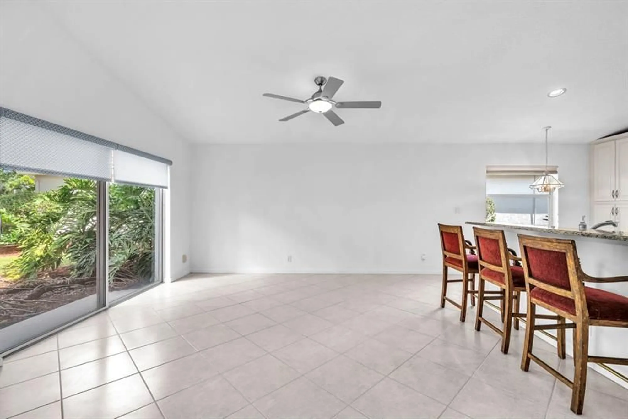 Property Slideshow image 8 of 57 | 5701 swaying palm ln, Boynton Beach, FL, 33437