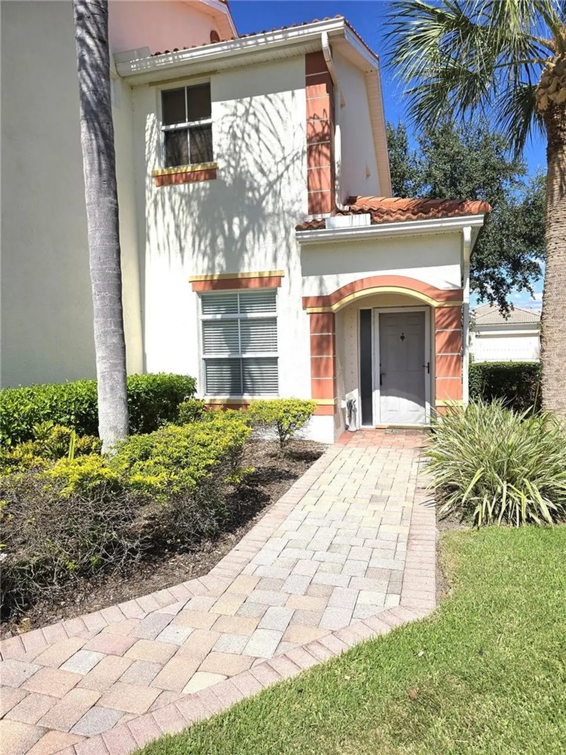Property Slideshow image 1 of 20 | 7343 fountain palm cir # 7343, Bradenton, FL, 34203
