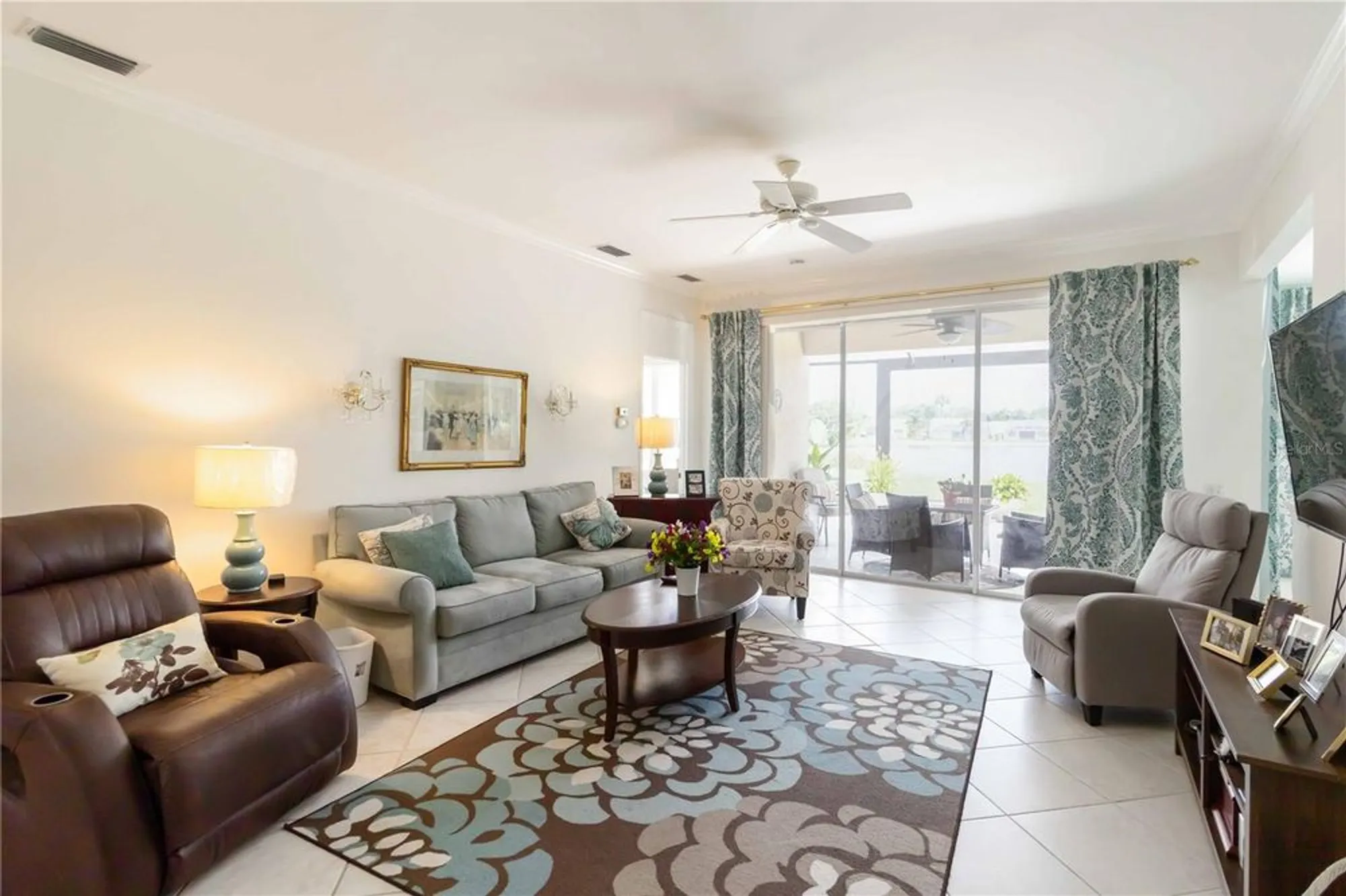 Property Slideshow image 4 of 34 | 357 fareham dr, Venice, FL, 34293