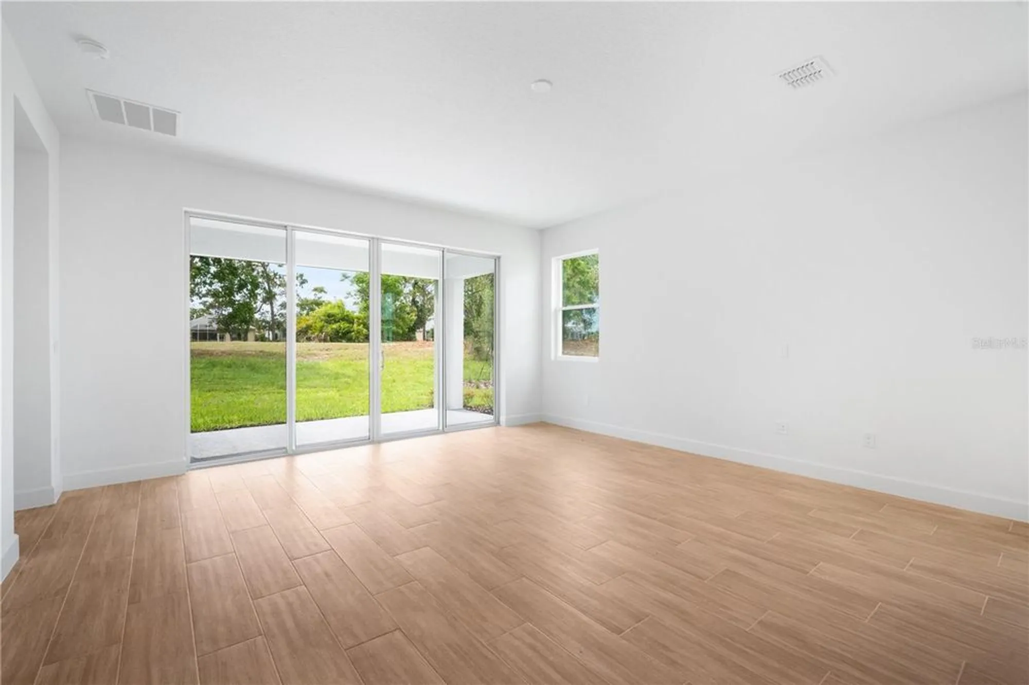 Property Slideshow image 14 of 44 | 9143 players dr, Weeki Wachee, FL, 34613