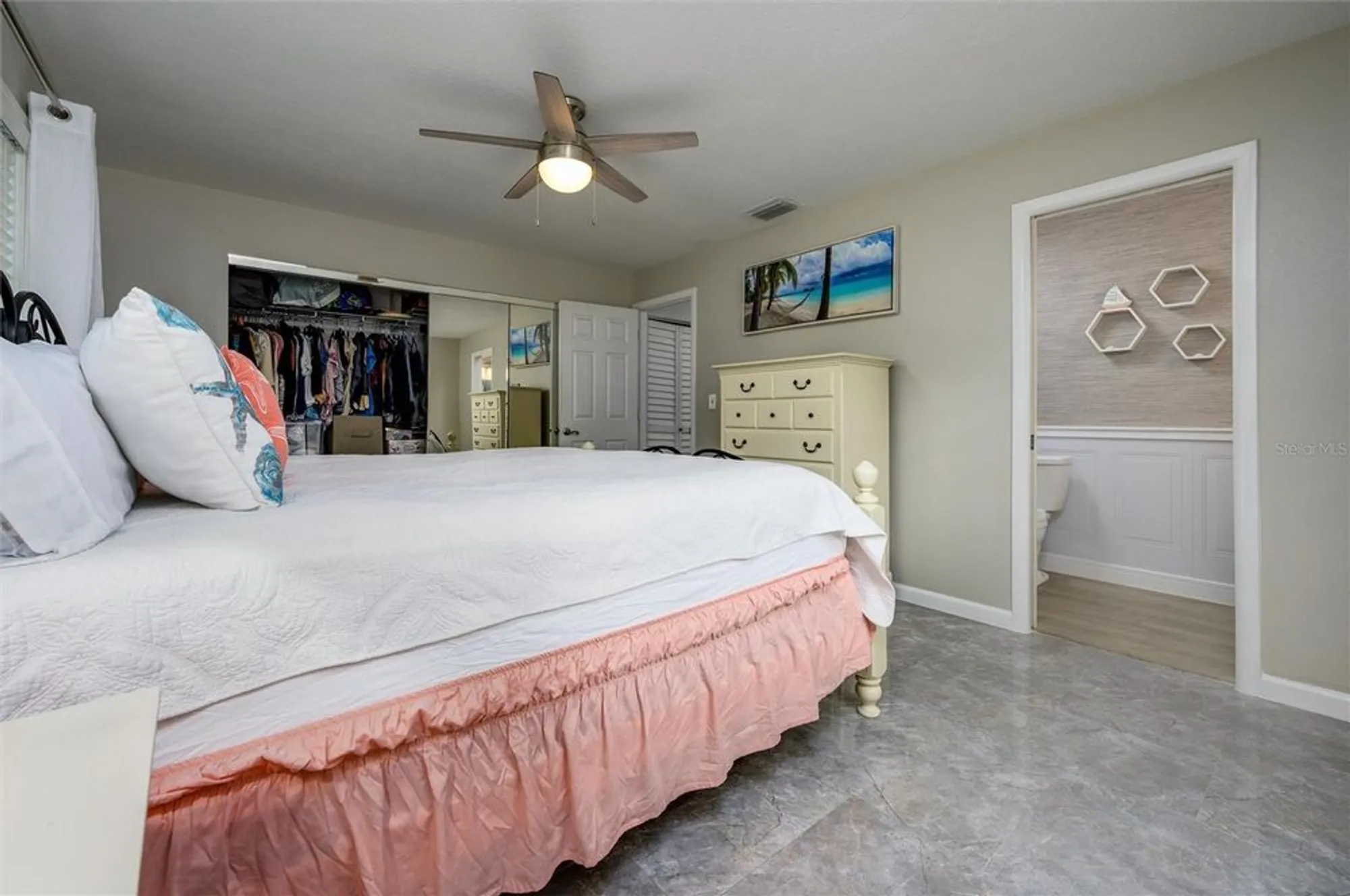 Property Slideshow image 19 of 34 | 1472 queen anne blvd, Palm Harbor, FL, 34684