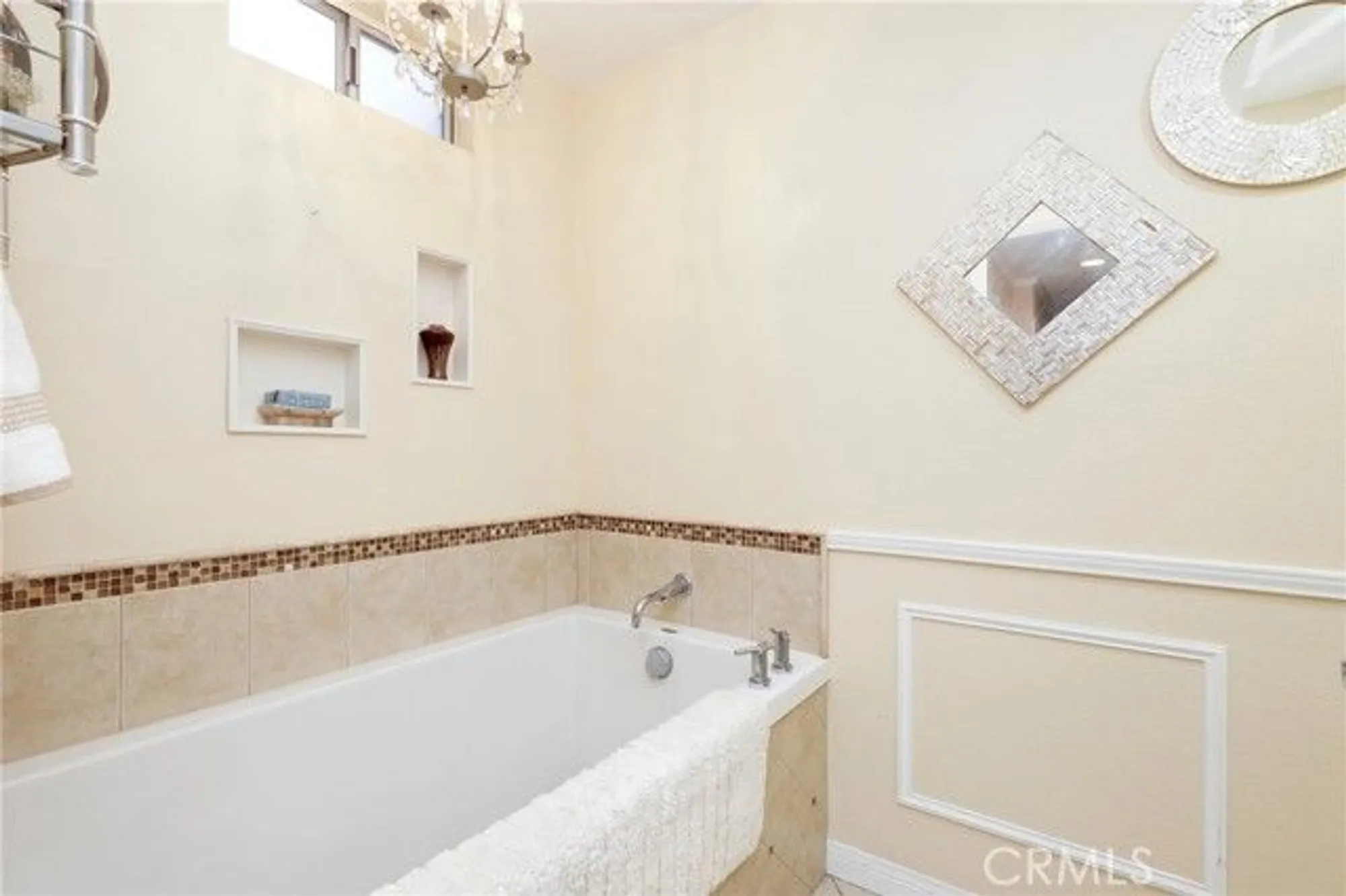 Property Slideshow image 19 of 25 | 2402 via mariposa 3a, Laguna Woods, CA, 92637