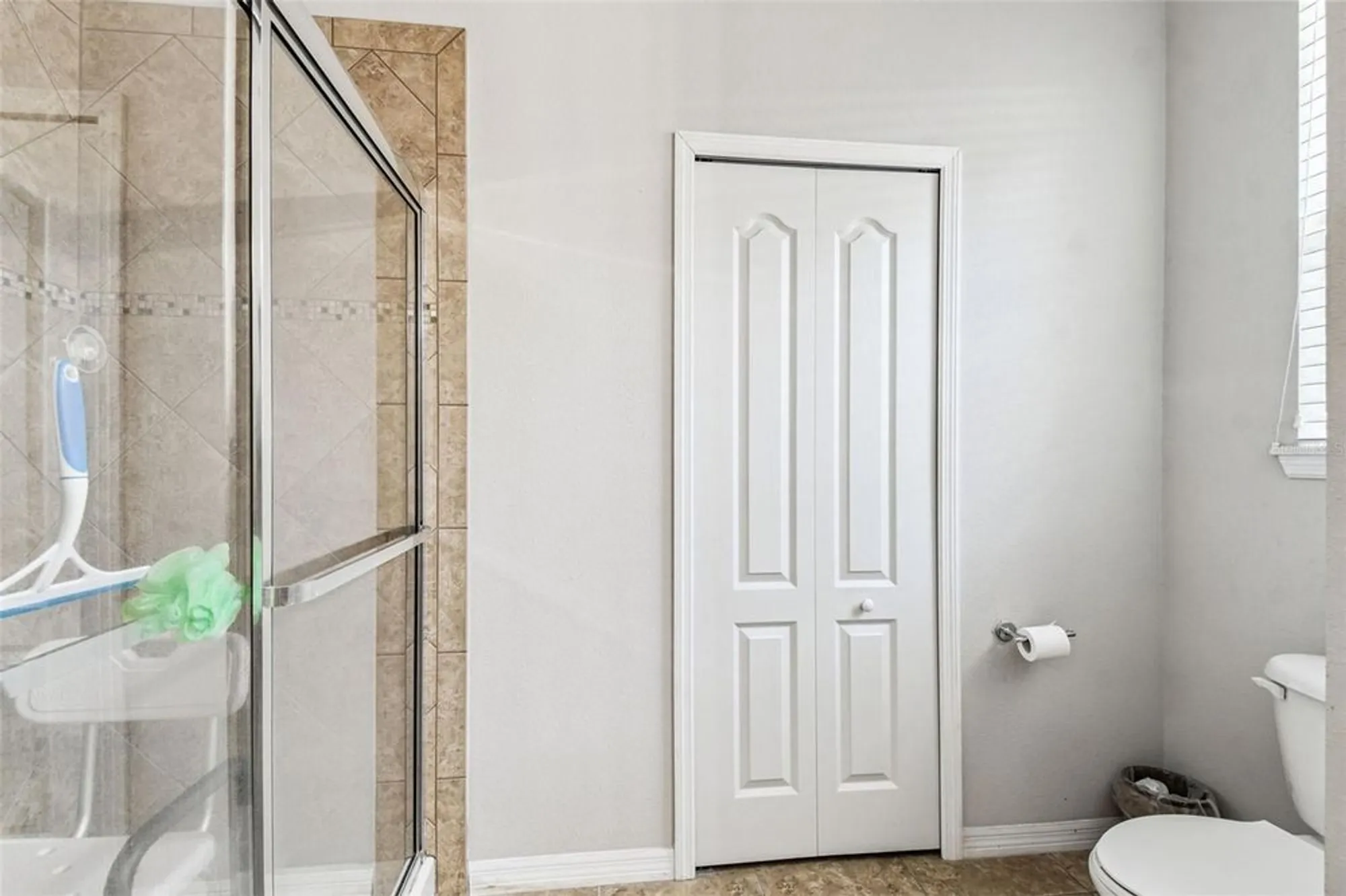 Property Slideshow image 33 of 91 | 11150 paradise point way, New Port Richey, FL, 34654