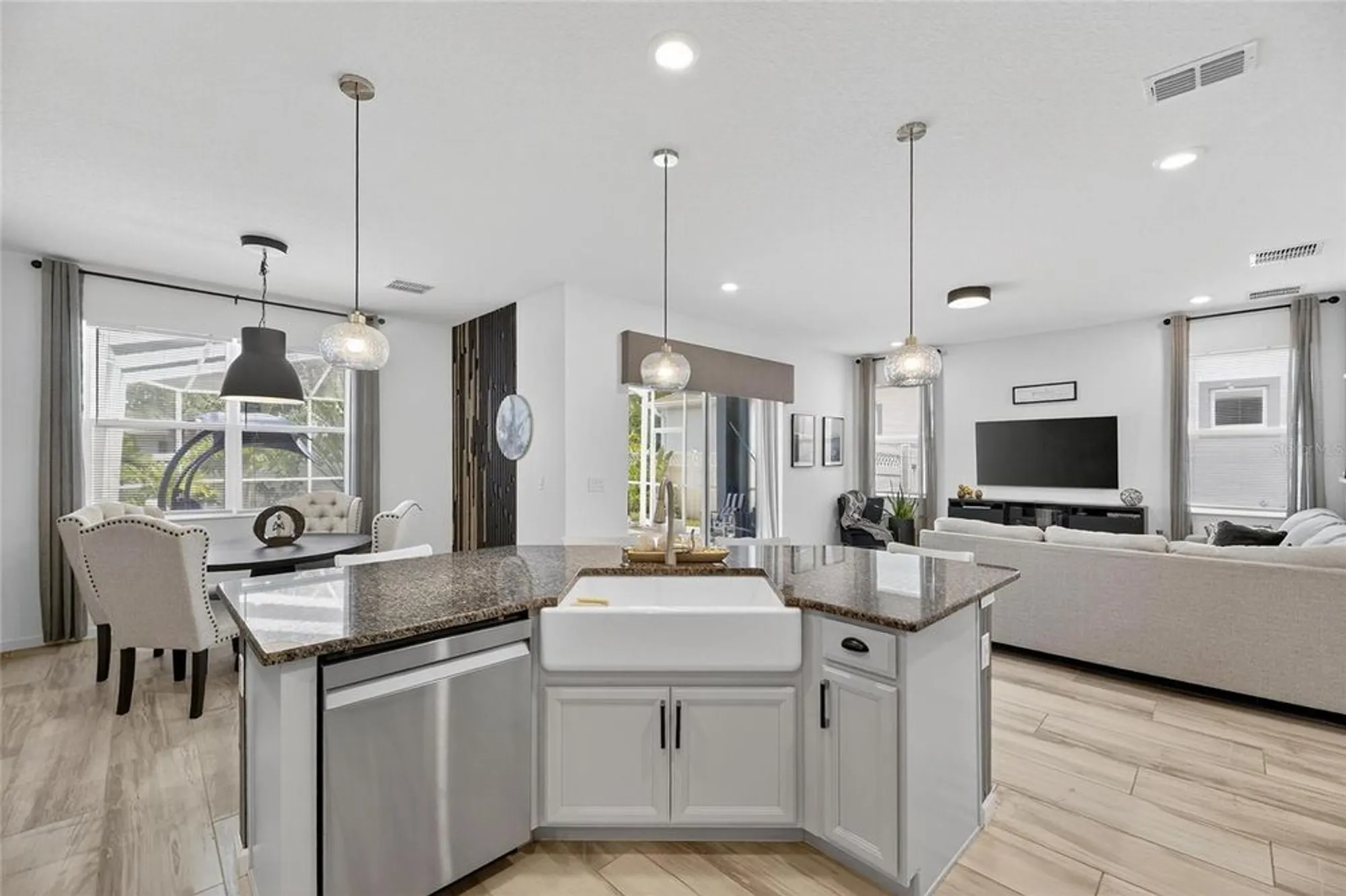 Property Slideshow image 54 of 94 | 325 shore crab way, Apollo Beach, FL, 33572