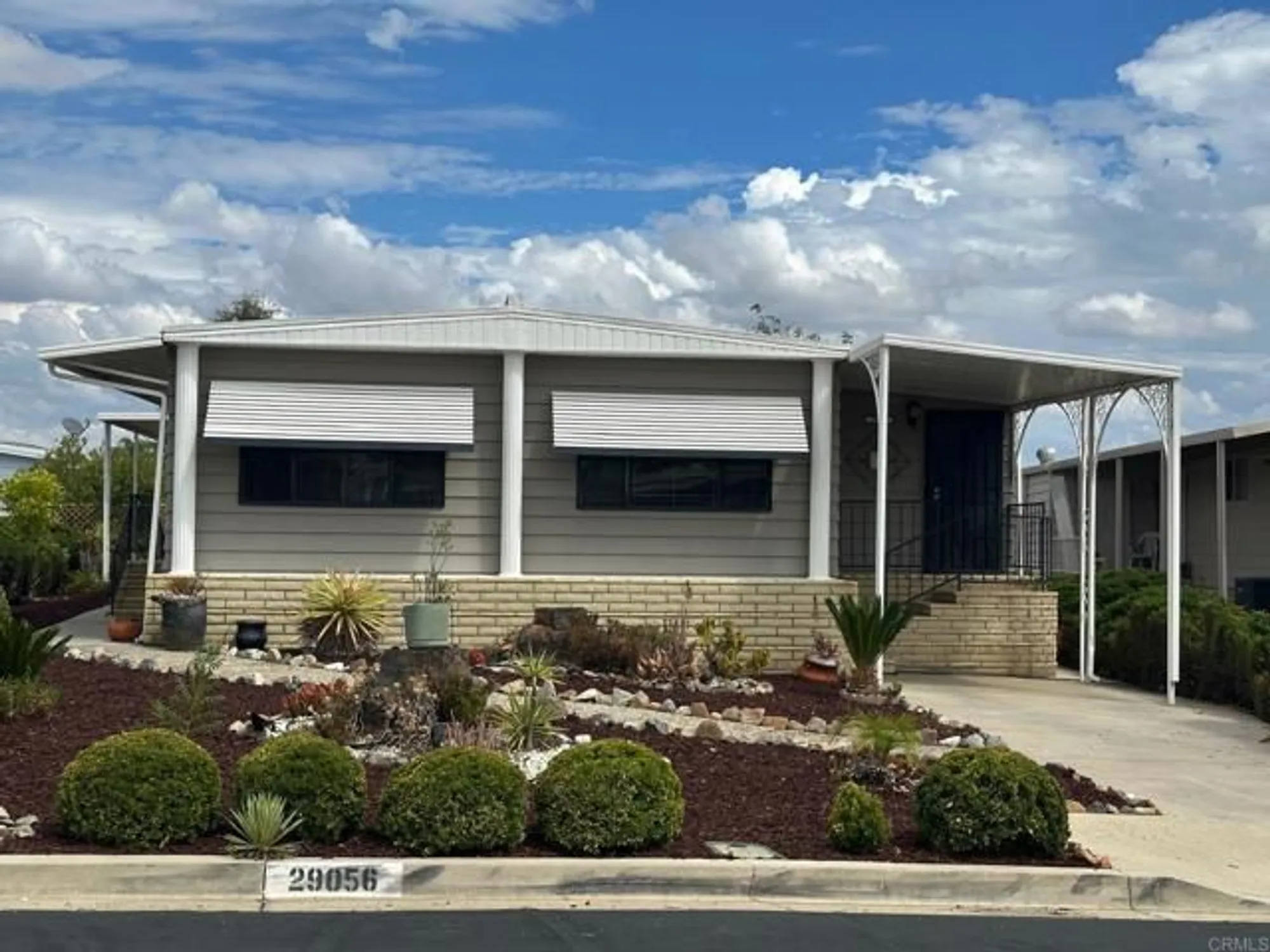 Property Slideshow image 1 of 28 | 29056 via playa del rey, Murrieta, CA, 92563