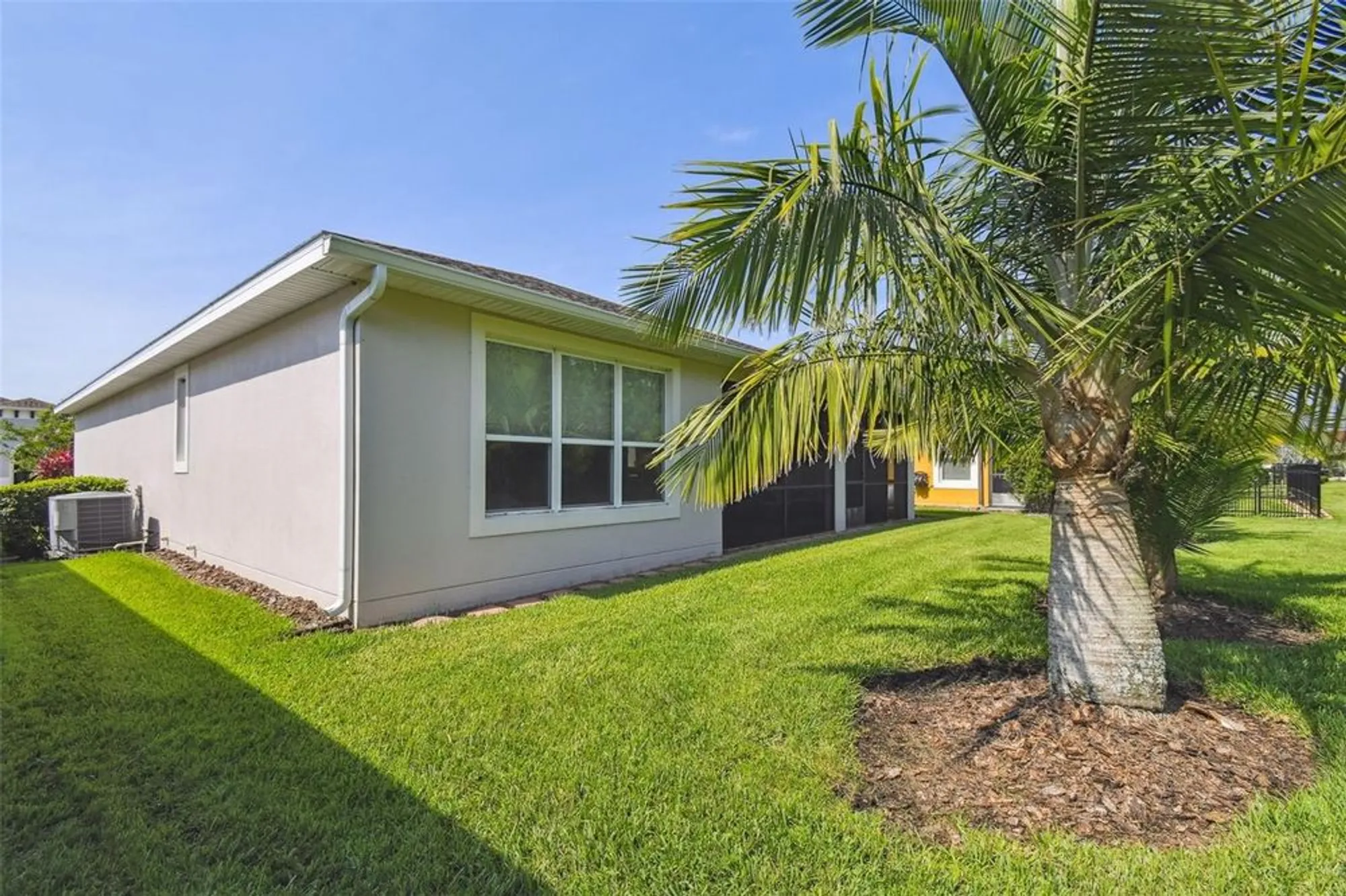 Property Slideshow image 33 of 49 | 582 san joaquin rd, Kissimmee, FL, 34759