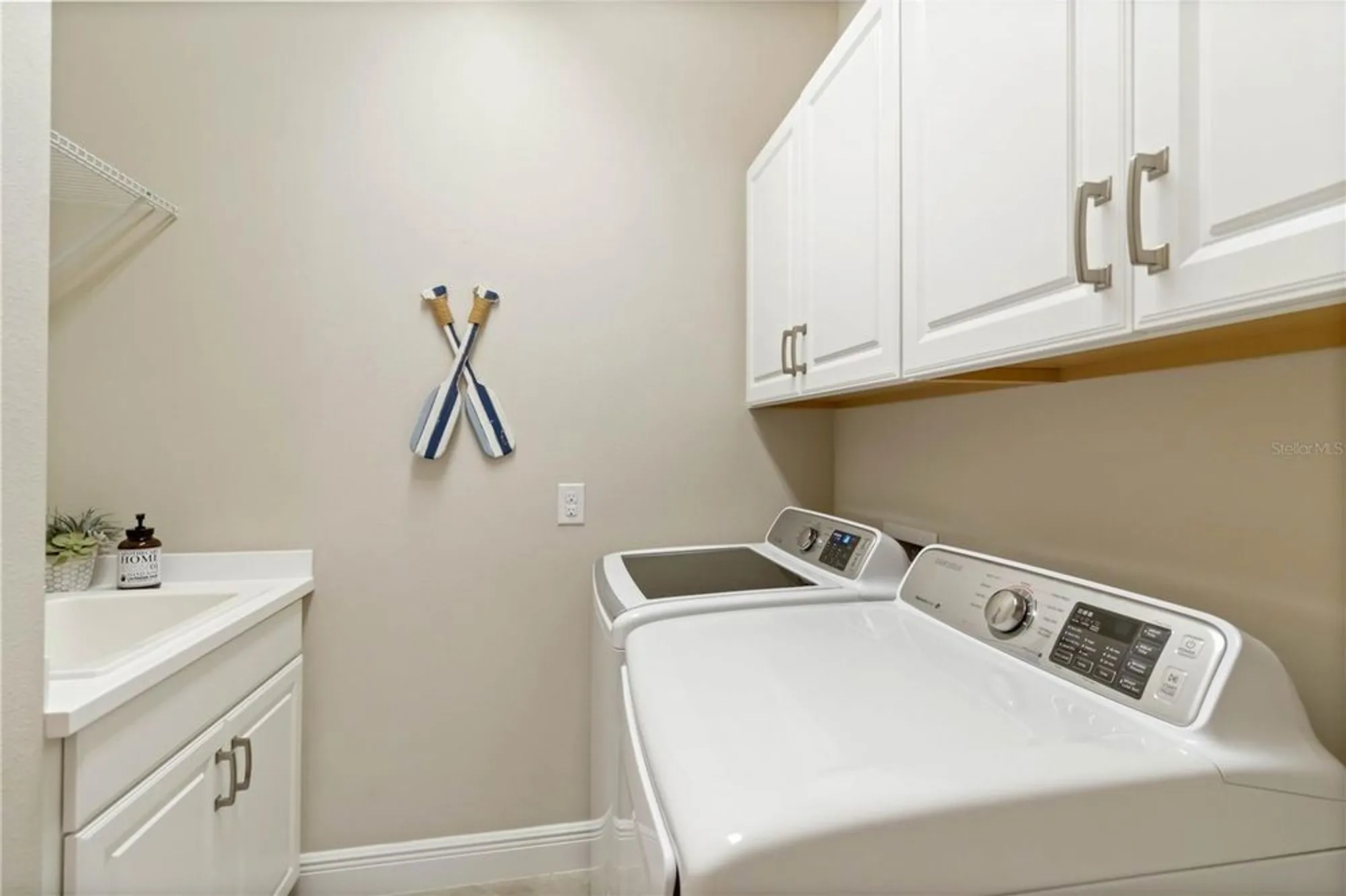 Property Slideshow image 27 of 70 | 12252 stuart dr, Venice, FL, 34293