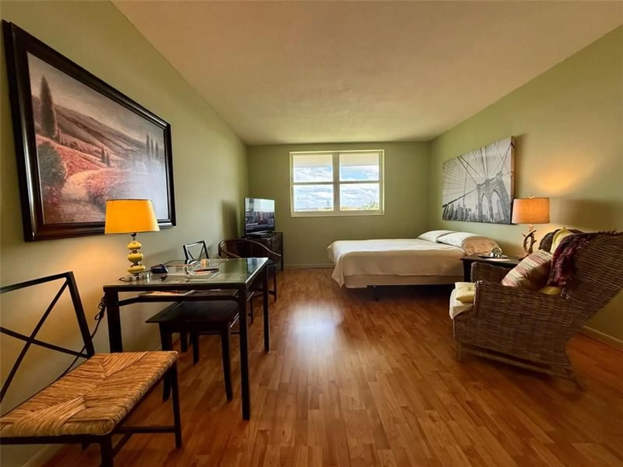 Property Slideshow image 8 of 20 | 2800 nw 47th ter 403b, Lauderdale Lakes, FL, 33313