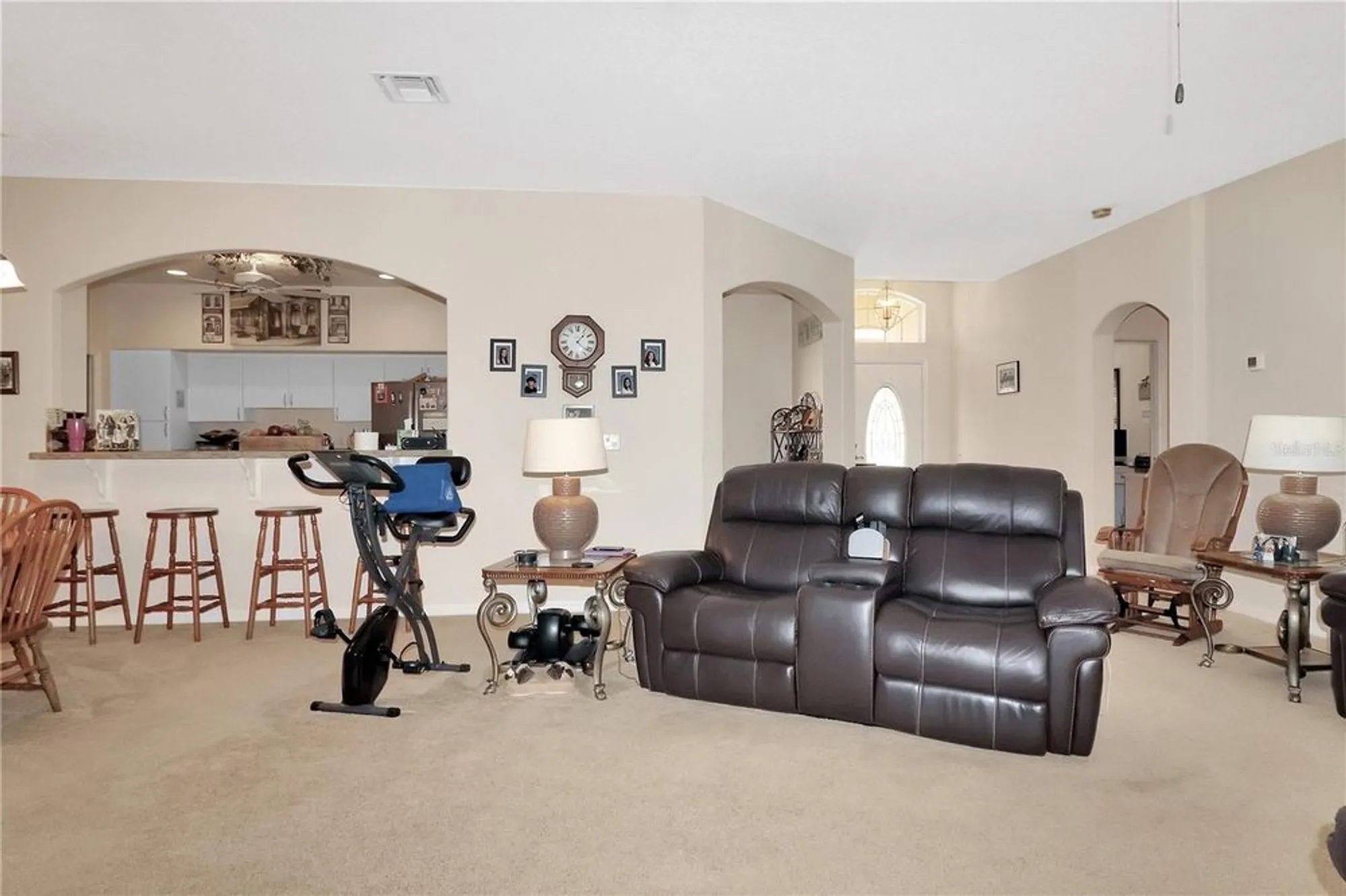 Property Slideshow image 5 of 46 | 20751 queen alexandra dr, Leesburg, FL, 34748