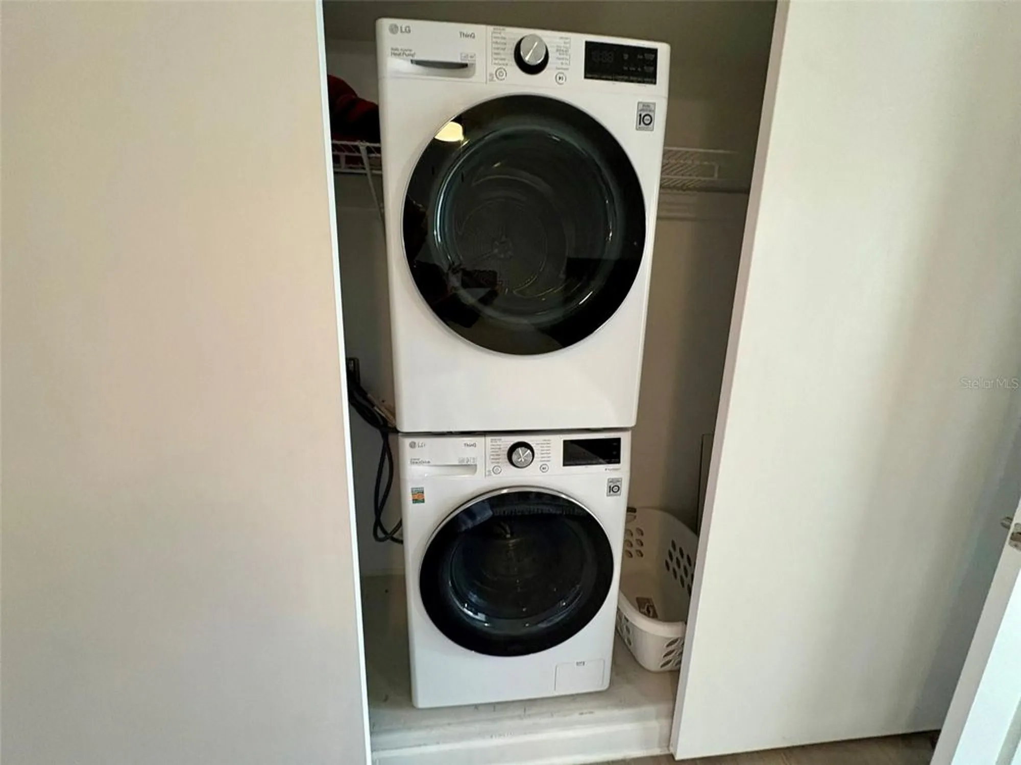 Property Slideshow image 25 of 55 | 2463 brazilia dr 53, Clearwater, FL, 33763