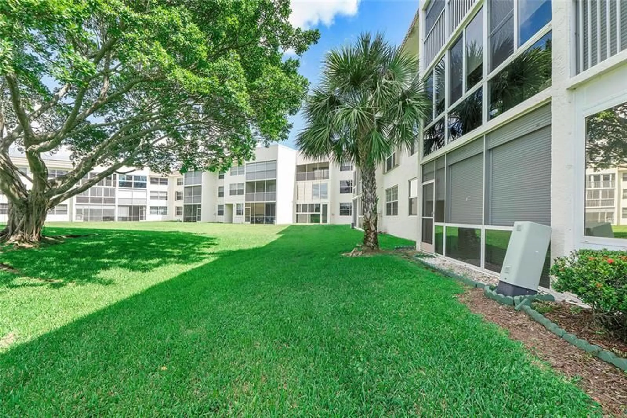 Property Slideshow image 30 of 50 | 6890 royal palm blvd 102h, Margate, FL, 33063