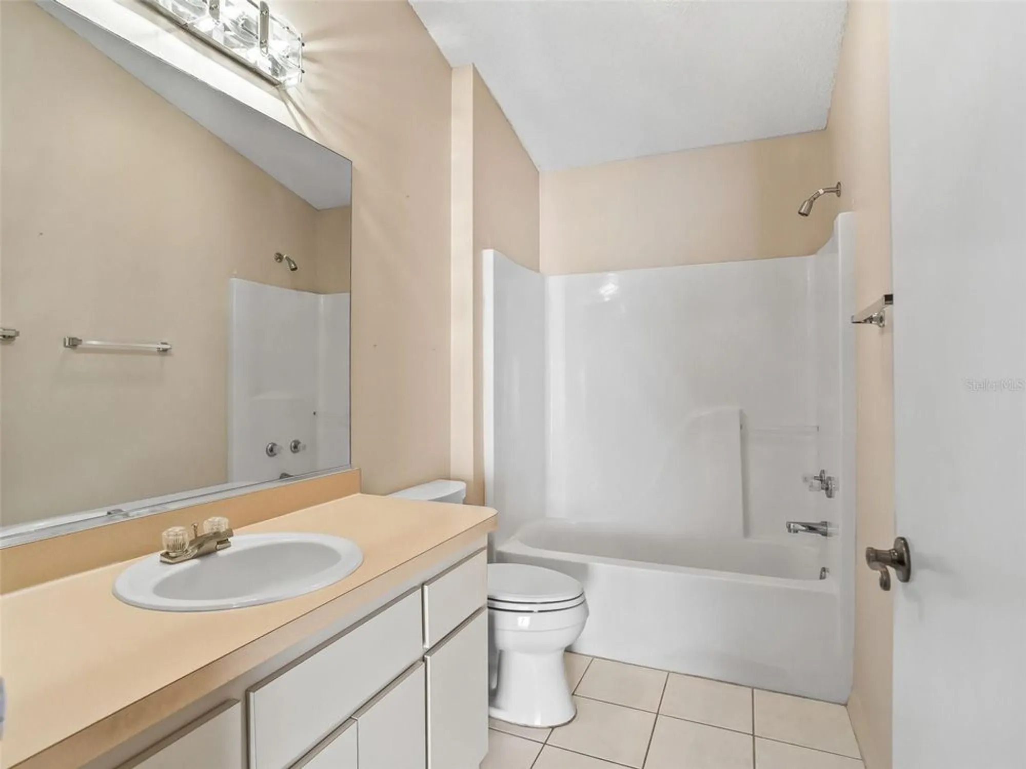 Property Slideshow image 19 of 41 | 873 oviedo rd, The Villages, FL, 32159