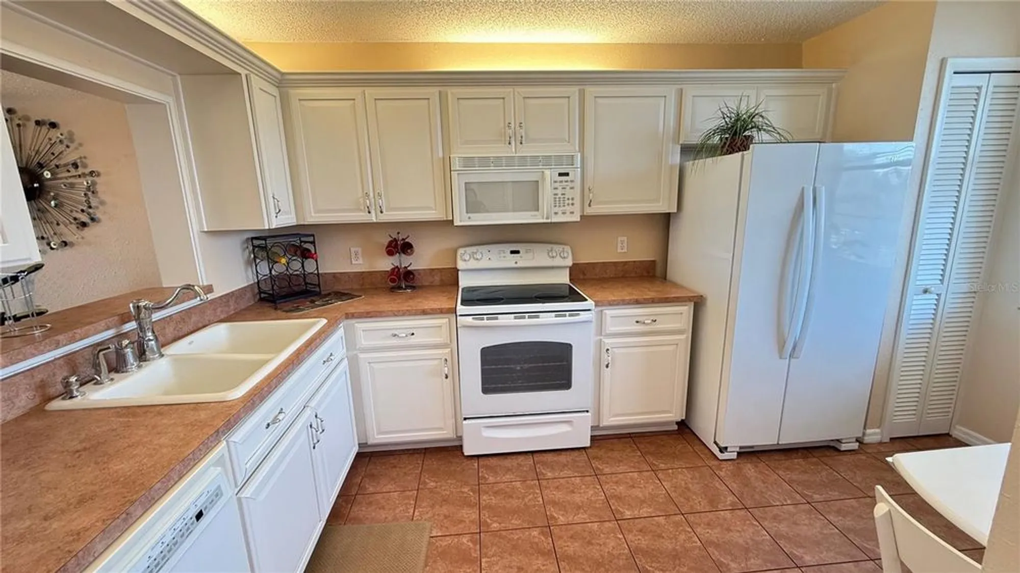 Property Slideshow image 16 of 92 | 7700 sun island dr 506, South Pasadena, FL, 33707