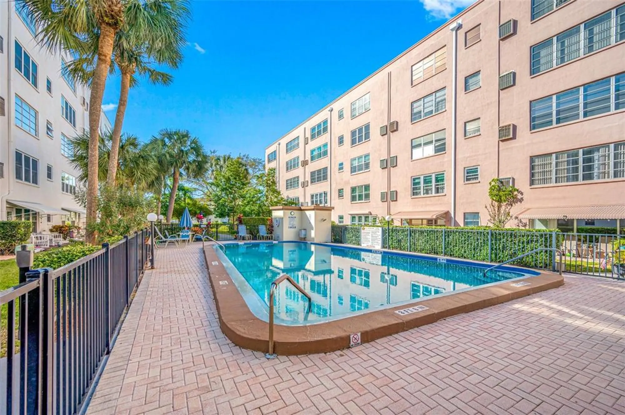 Property Slideshow image 39 of 44 | 5521 80th st n unit 310, St Petersburg, FL, 33709