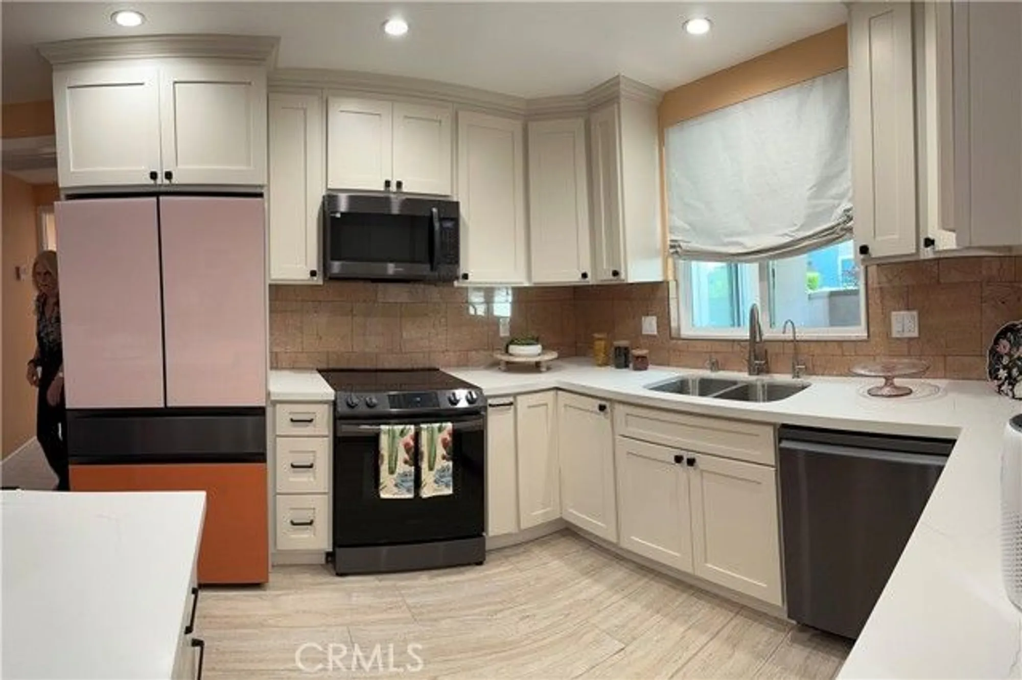 Property Slideshow image 3 of 20 | 13320 del monte dr m15 9g, Seal Beach, CA, 90740