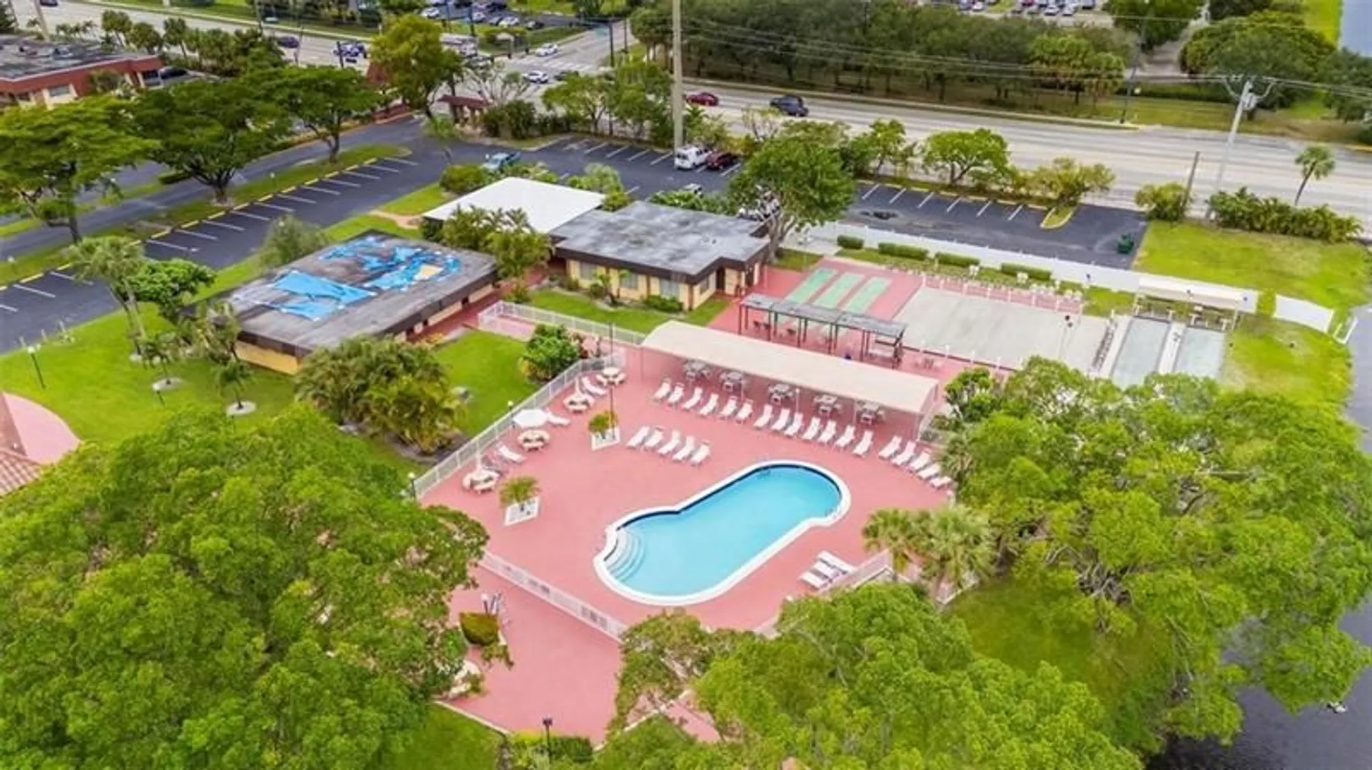 Property Slideshow image 16 of 18 | 3001 nw 46th ave 310, Lauderdale Lakes, FL, 33313