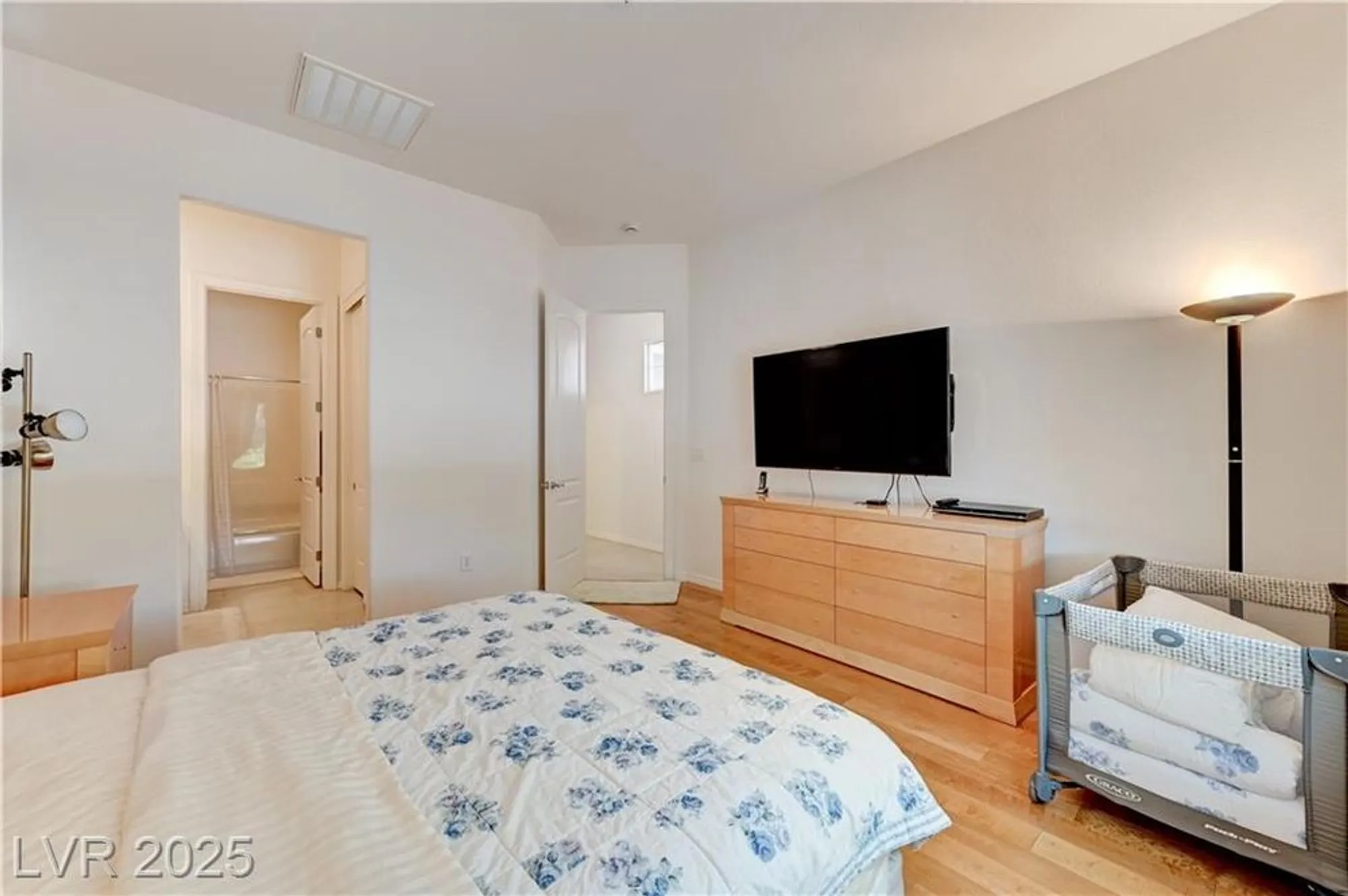 Property Slideshow image 29 of 45 | 2183 clearwater lake dr, Henderson, NV, 89044