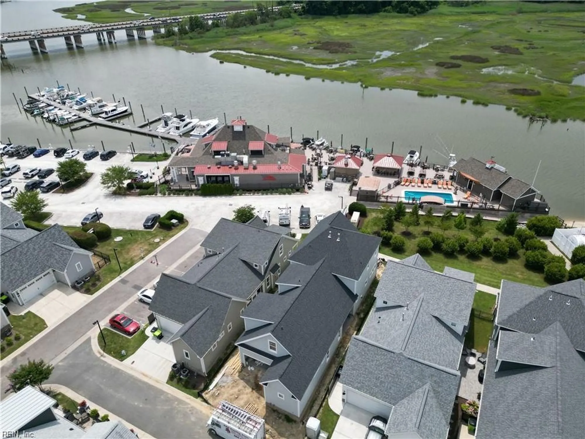 Property Slideshow image 13 of 19 | 100 creek ln, Suffolk, VA, 23435