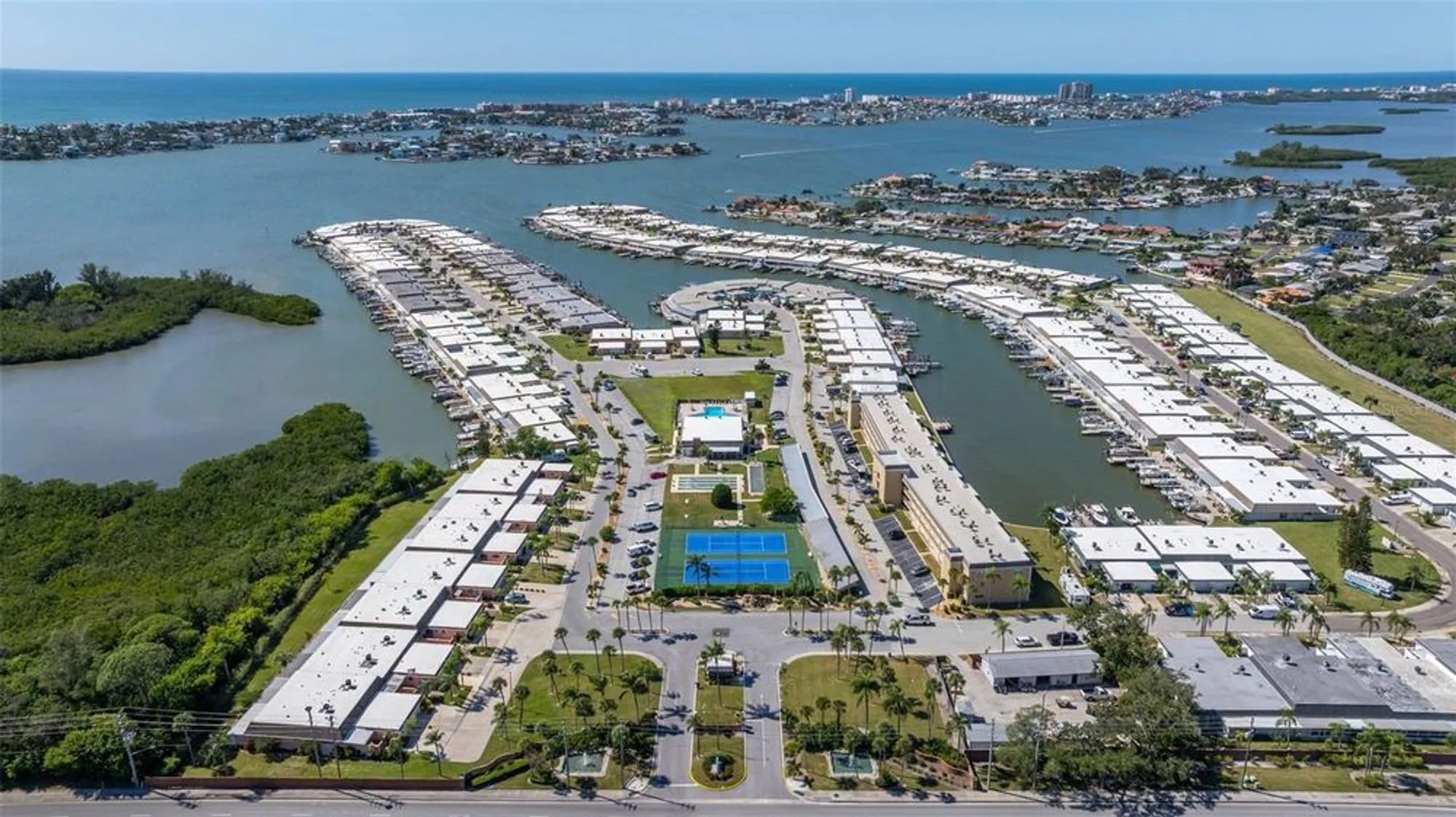 Property Slideshow image 58 of 67 | 328 boca ciega point blvd s, St Petersburg, FL, 33708