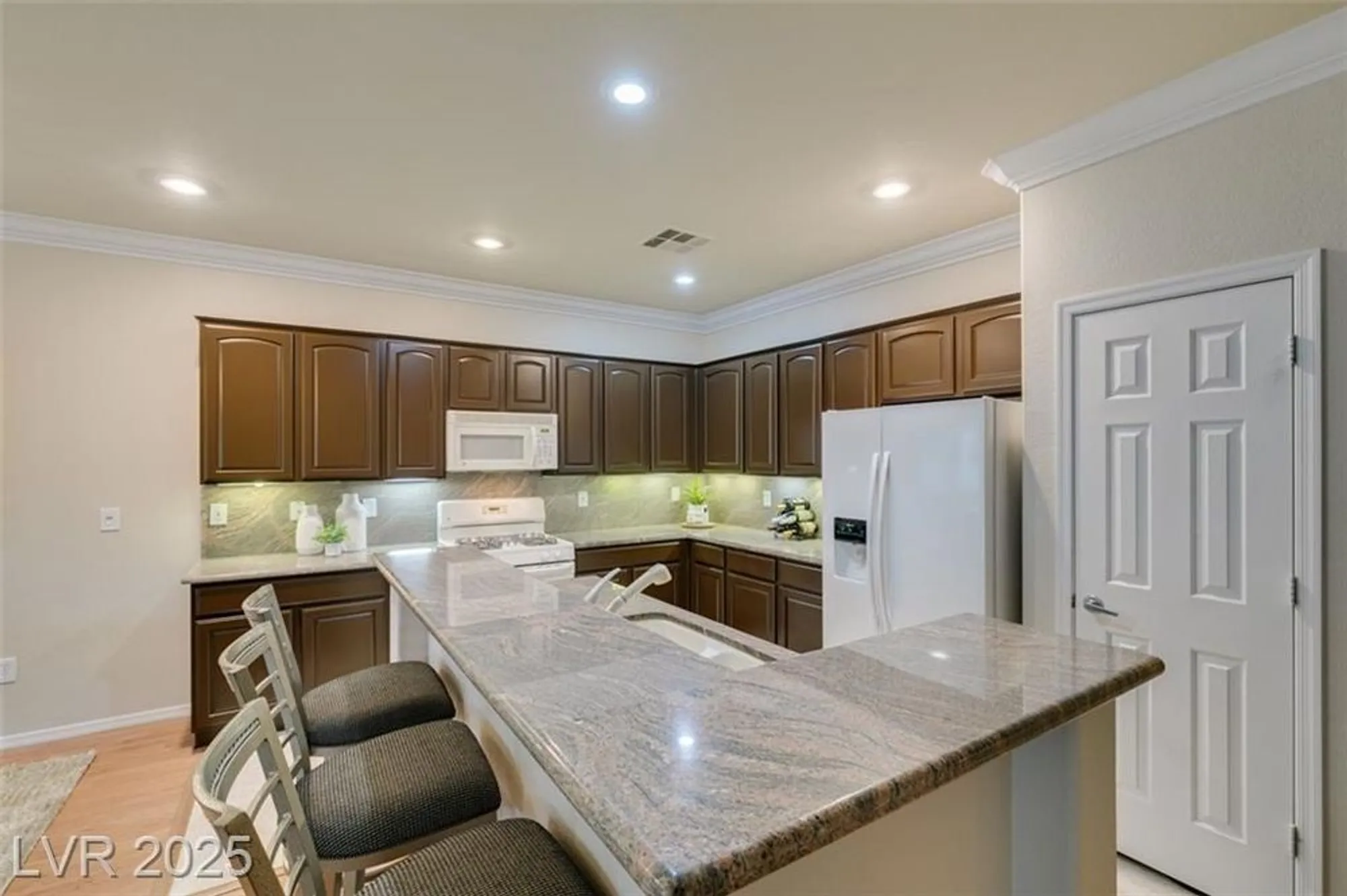 Property Slideshow image 7 of 34 | 3073 olivia heights ave, Henderson, NV, 89052
