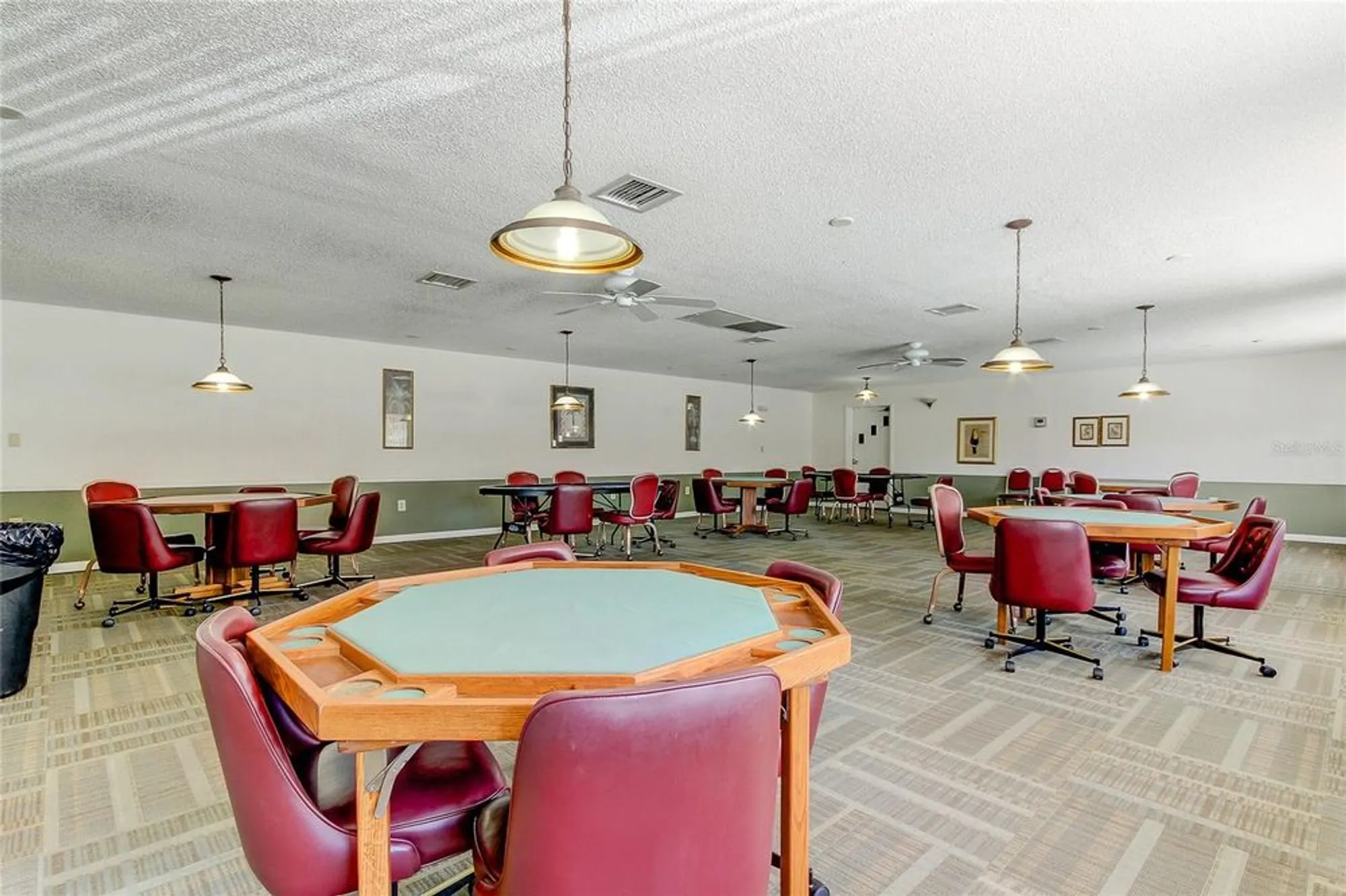 Property Slideshow image 31 of 50 | 5521 80th st n unit 315, Saint Petersburg, FL, 33709