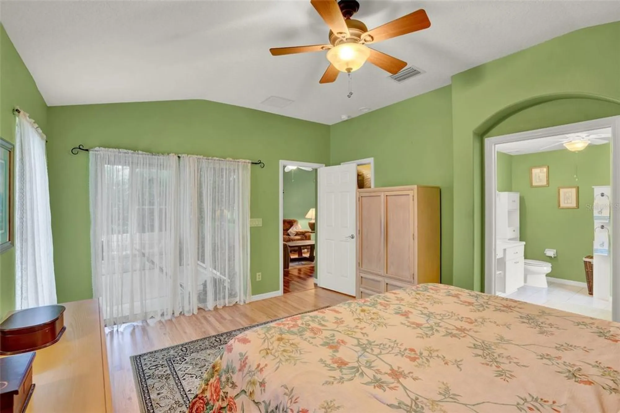 Property Slideshow image 17 of 45 | 27302 stoney brook dr, Leesburg, FL, 34748