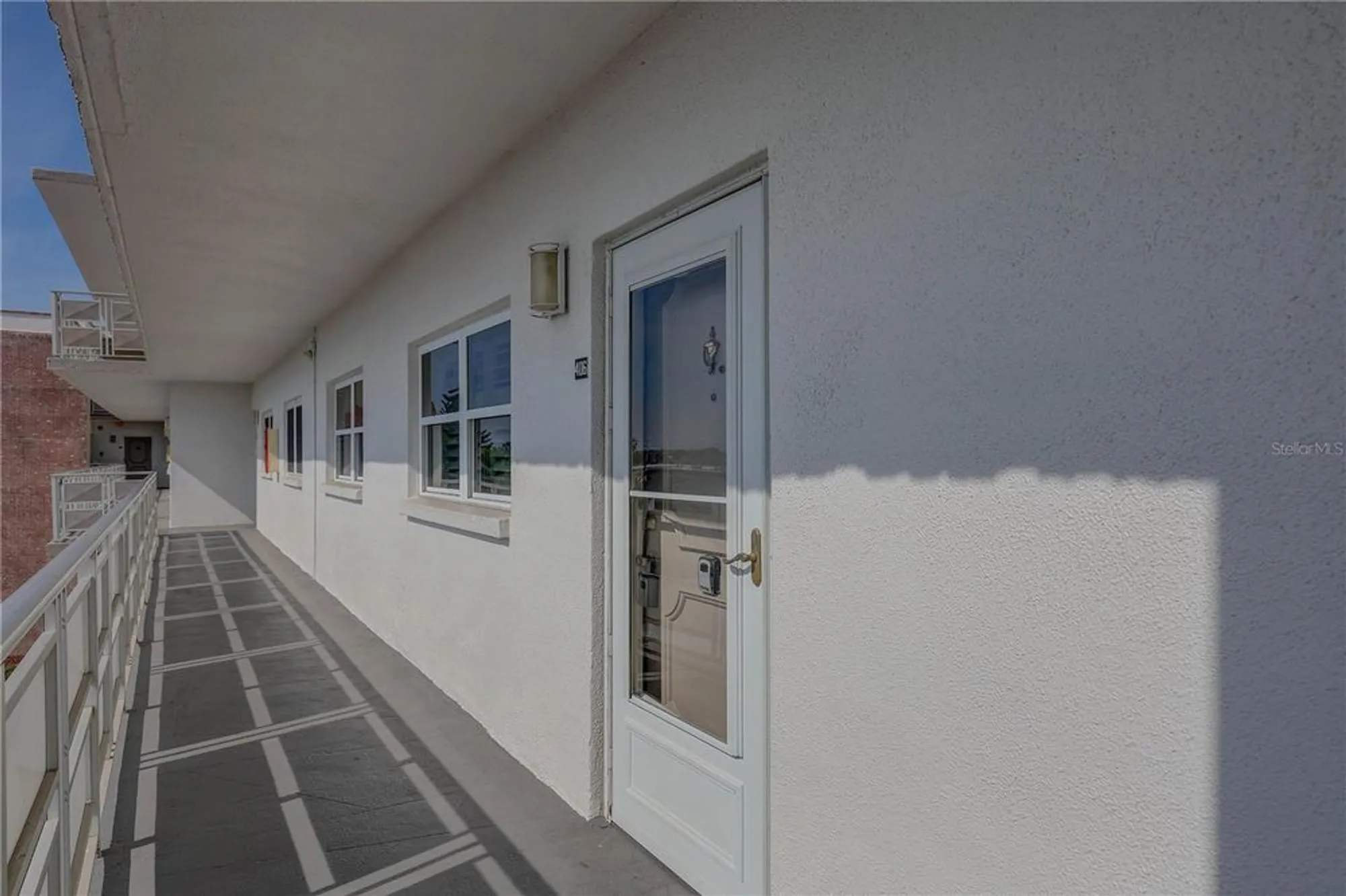 Property Slideshow image 4 of 41 | 5501 80th st n unit 406, Saint Petersburg, FL, 33709