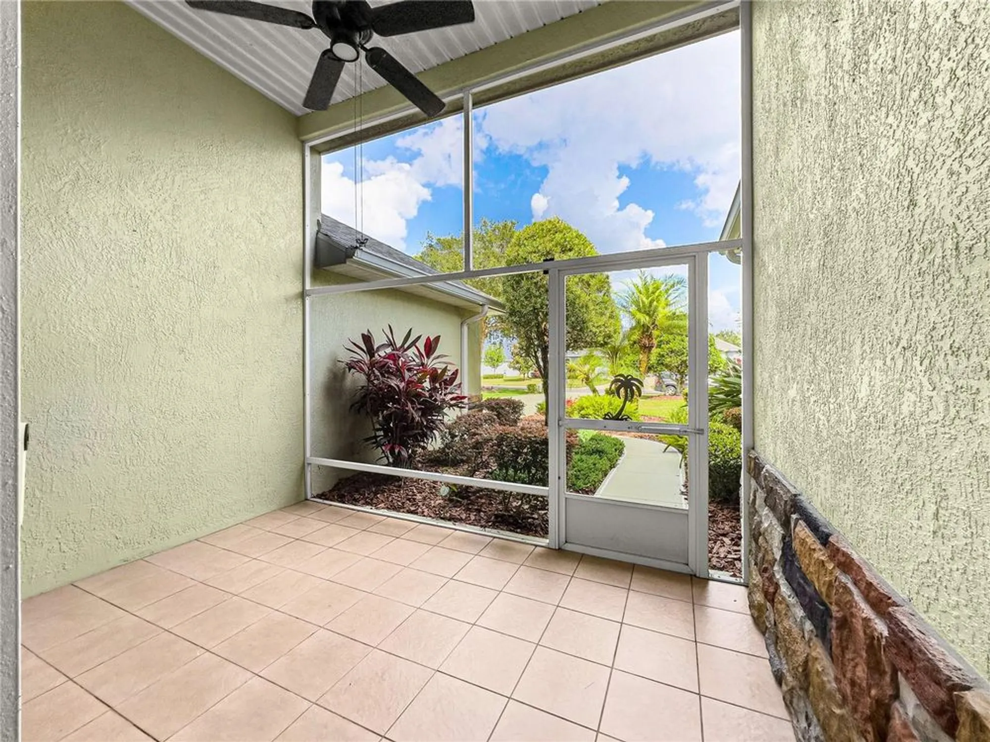 Property Slideshow image 7 of 59 | 8045 waterbury way, Mount Dora, FL, 32757