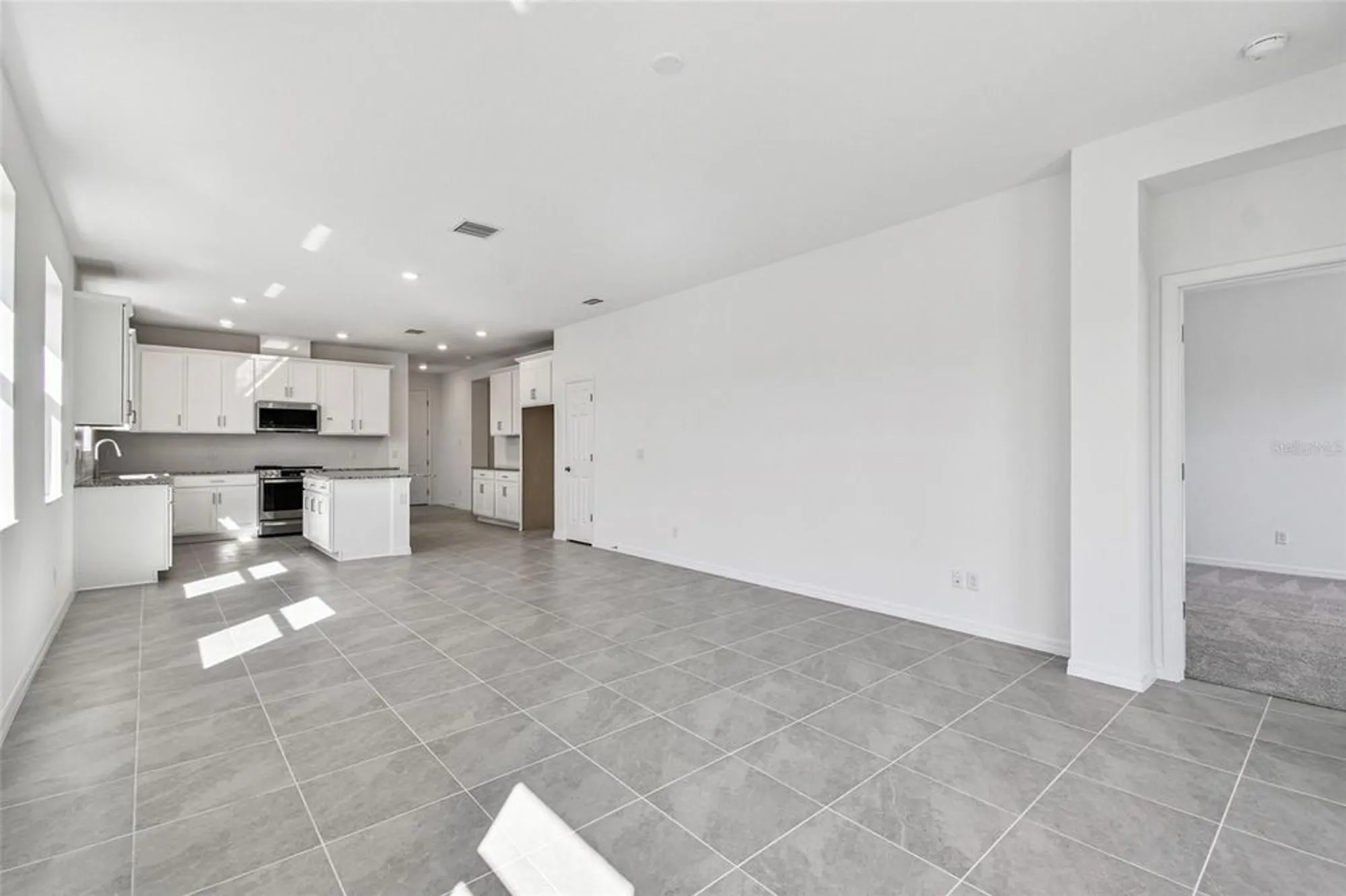 Property Slideshow image 11 of 43 | 18080 cherished loop, Lakewood Ranch, FL, 34211