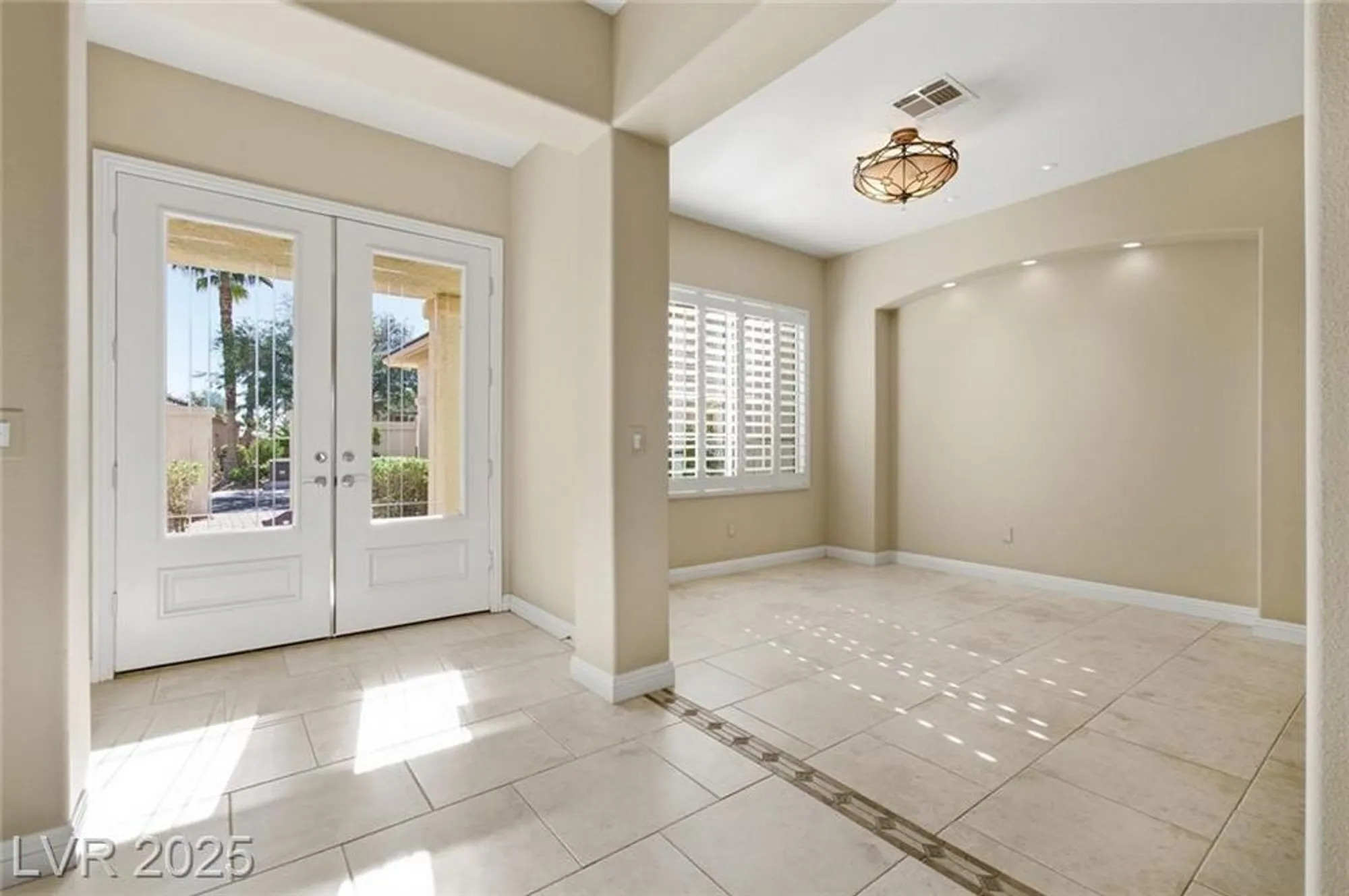 Property Slideshow image 8 of 84 | 10286 rio de thule ln, Las Vegas, NV, 89135