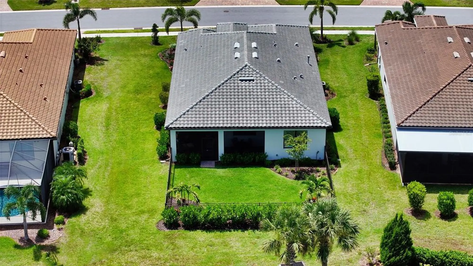 Property Slideshow image 2 of 66 | 17715 littleton pl, Bradenton, FL, 34202