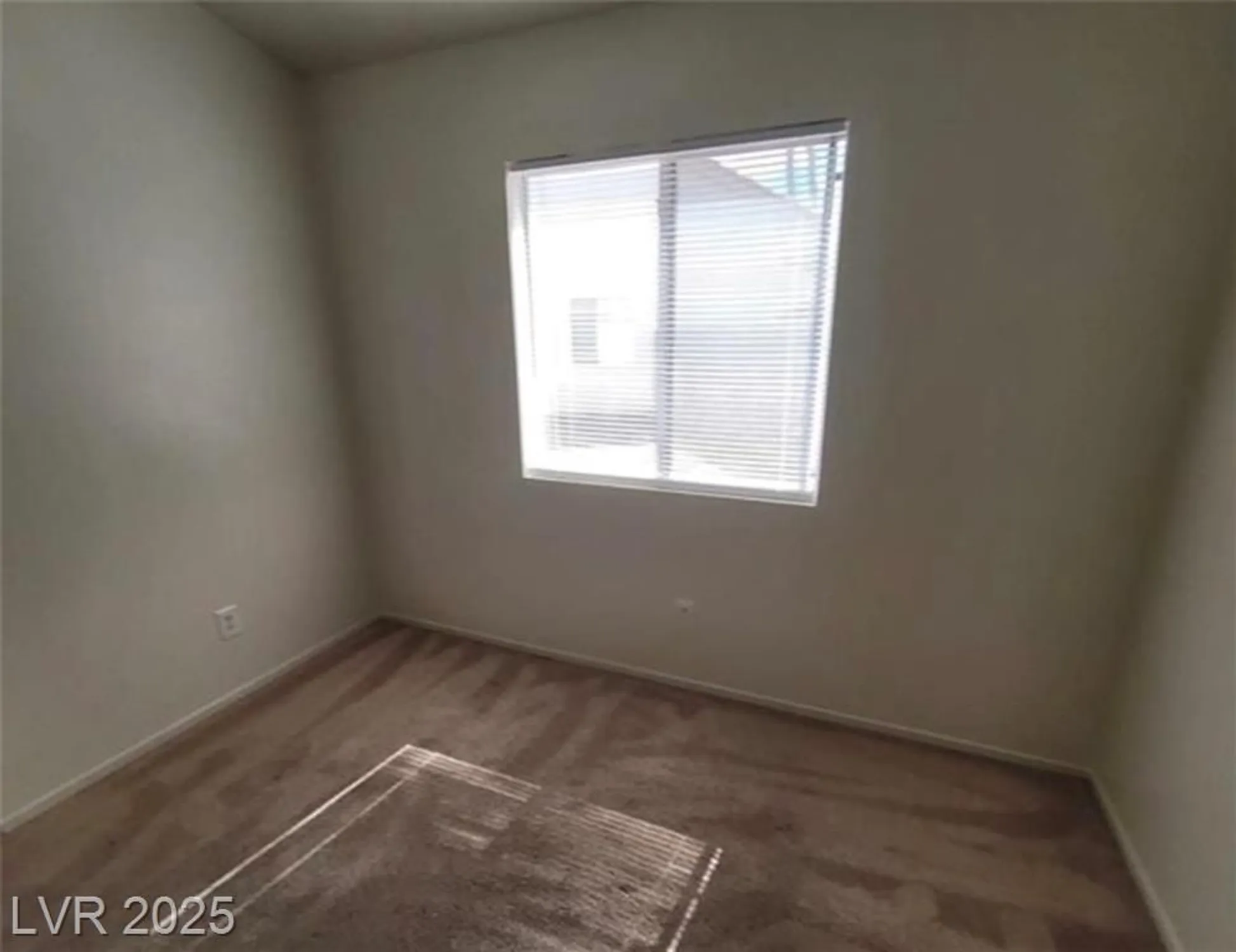 Property Slideshow image 19 of 42 | 4856 minturn ave, Las Vegas, NV, 89130