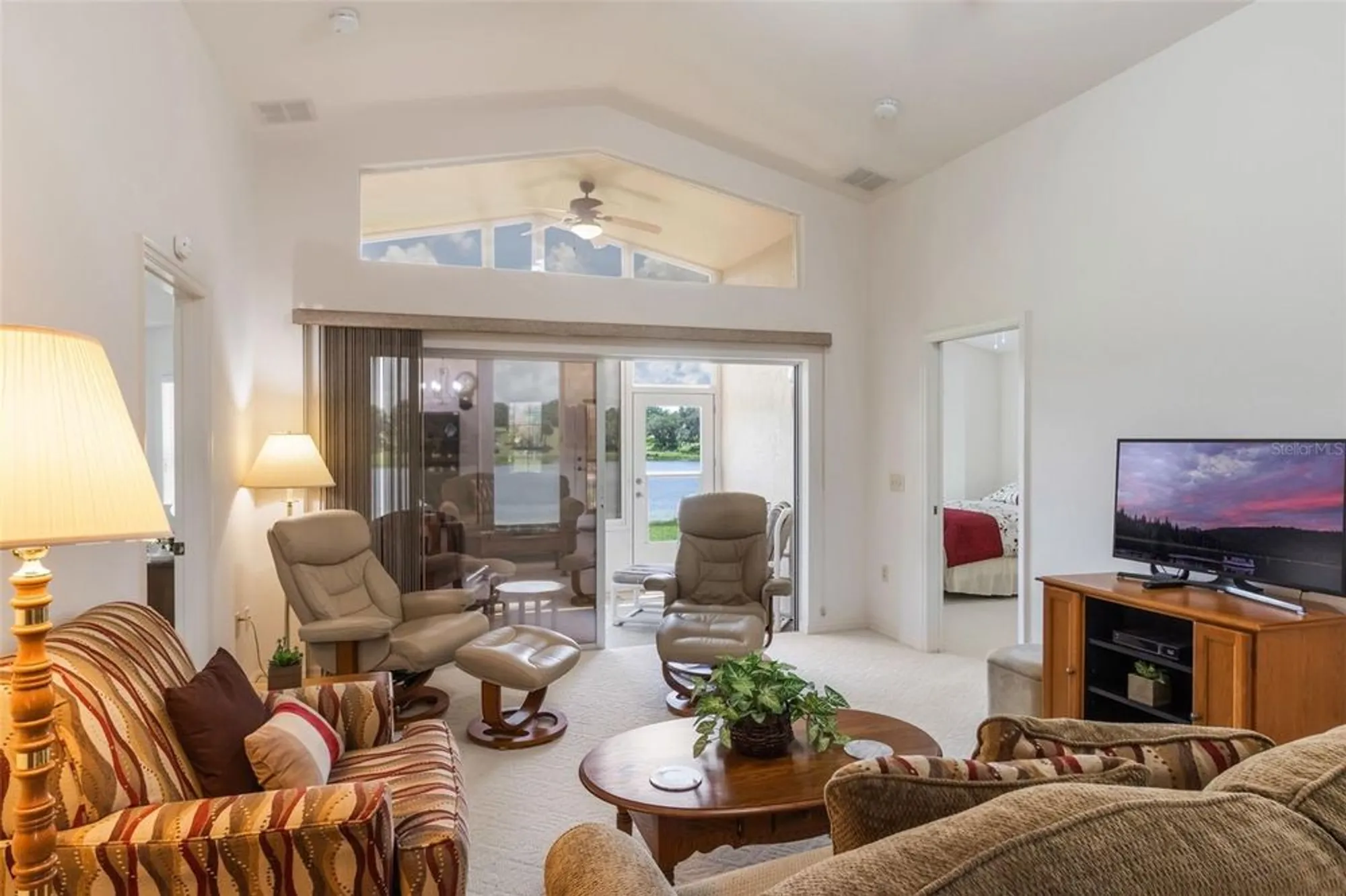 Property Slideshow image 7 of 39 | 464 lake suzanne dr, Lake Wales, FL, 33859