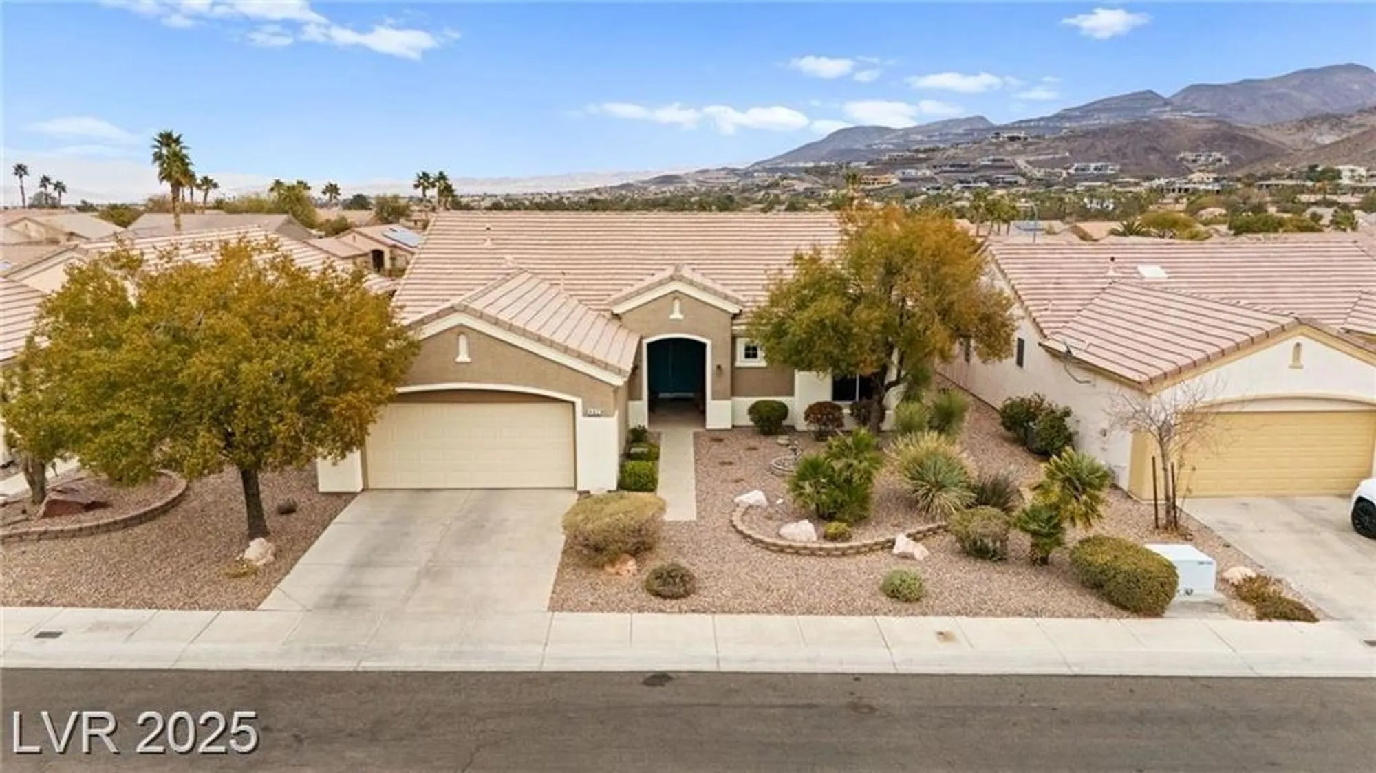 Property Slideshow image 5 of 71 | 482 bonnie brook pl, Henderson, NV, 89012