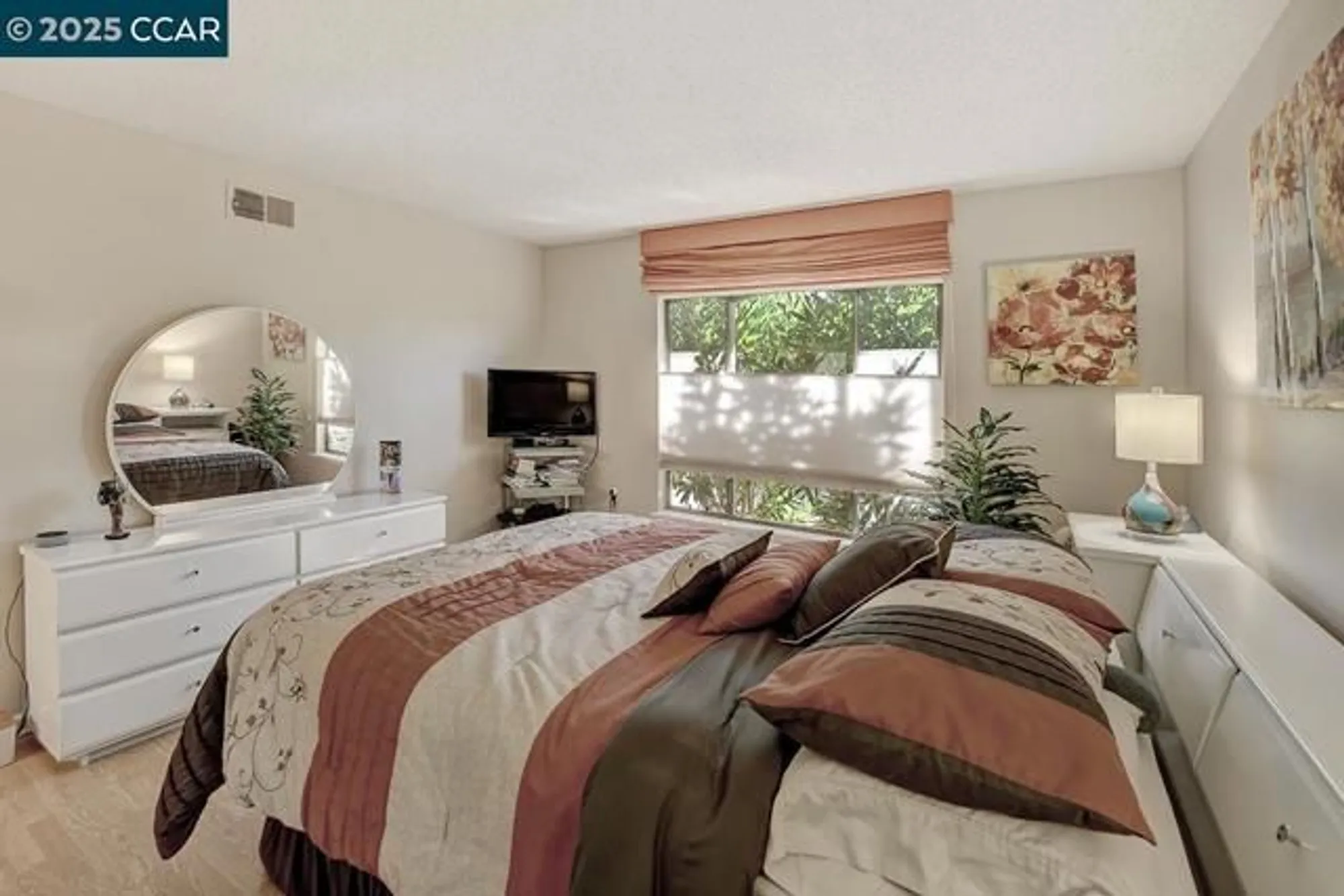 Property Slideshow image 27 of 48 | 2148 golden rain rd apt 1, Walnut Creek, CA, 94595
