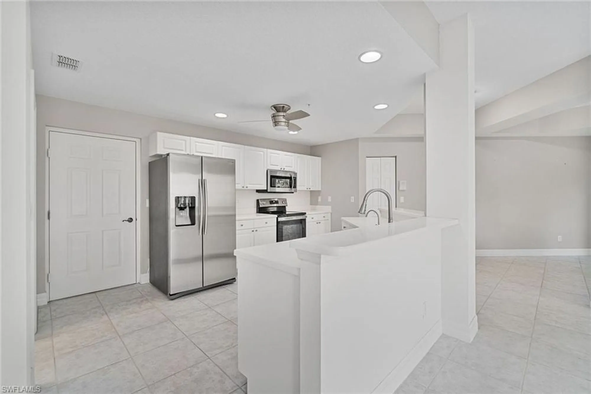 Property Slideshow image 4 of 22 | 24370 sandpiper isle way unit 105, Bonita Springs, FL, 34134