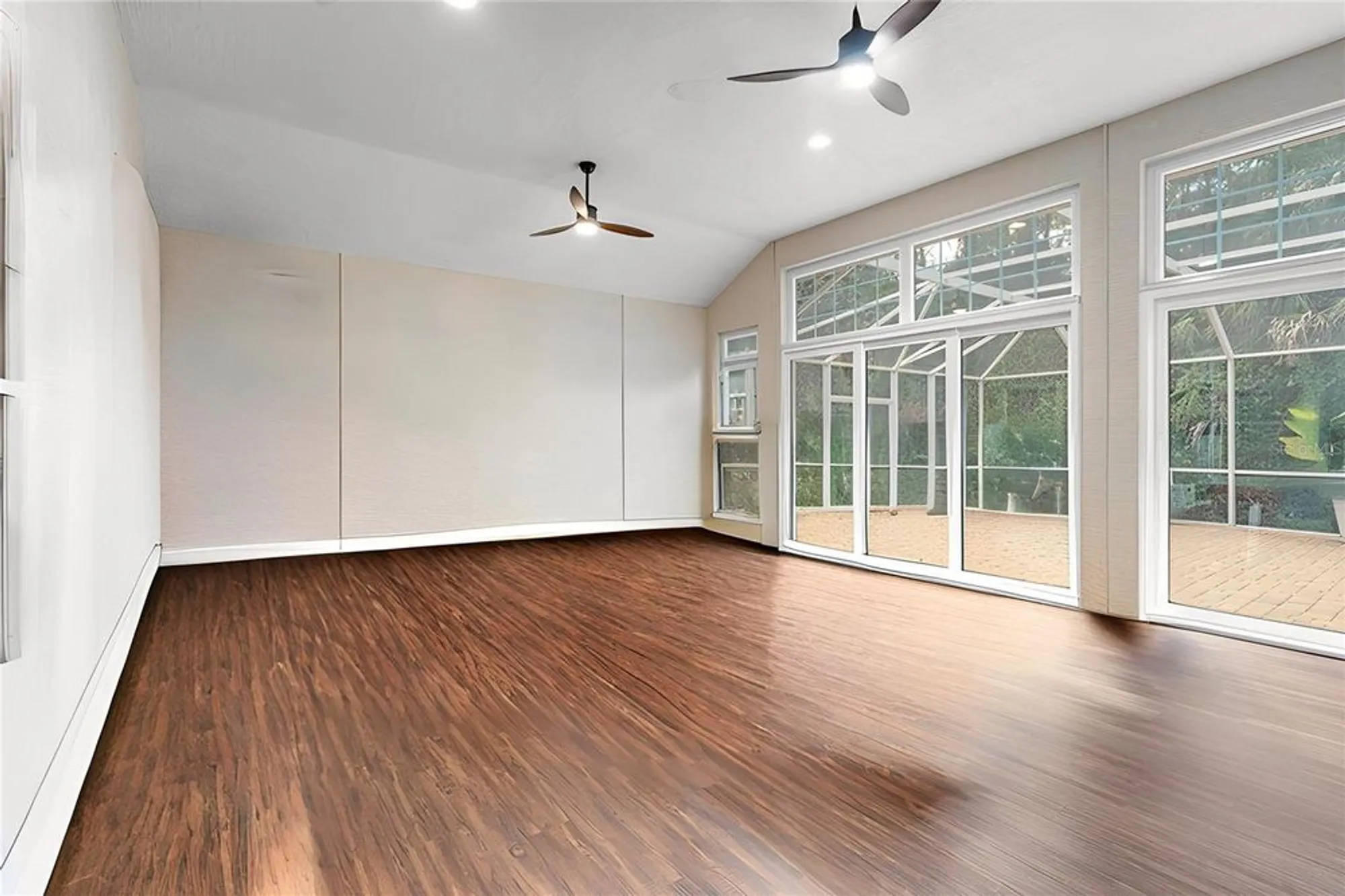 Property Slideshow image 43 of 88 | 945 stone lake dr, Ormond Beach, FL, 32174