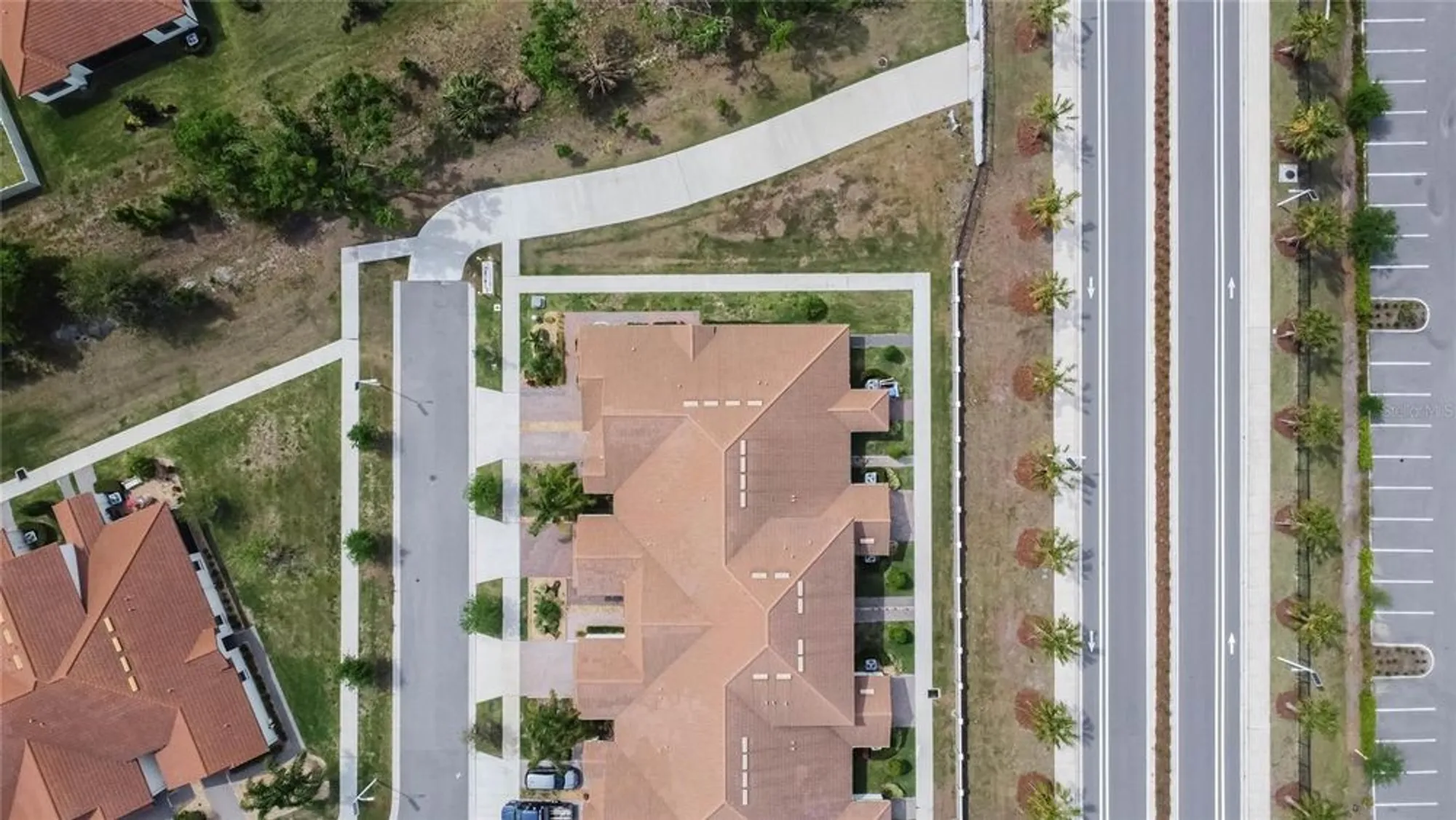 Property Slideshow image 48 of 97 | 16927 april plush dr, Wimauma, FL, 33598