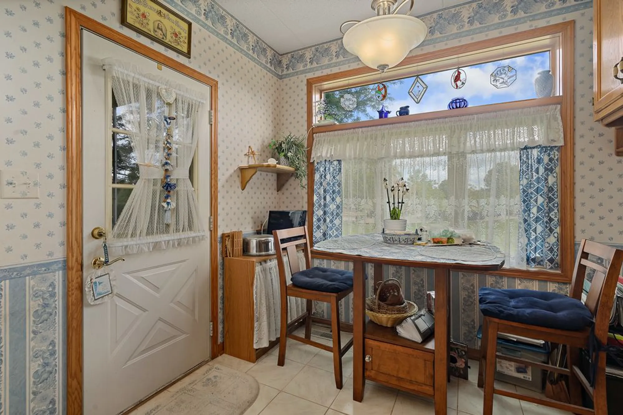 Property Slideshow image 9 of 33 | 18431 pine cone dr apt 1, Tinley Park, IL, 60477