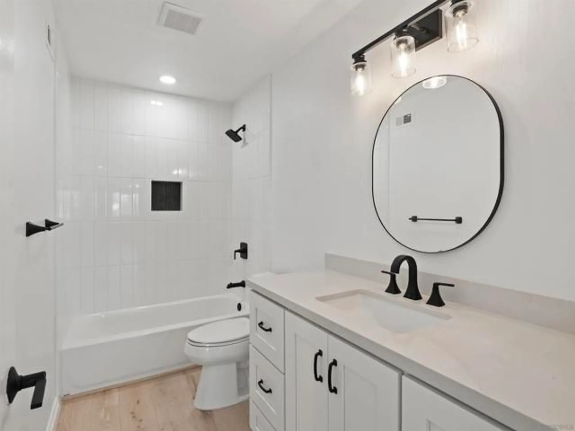 Property Slideshow image 20 of 31 | 3579 twilight ln, Oceanside, CA, 92056