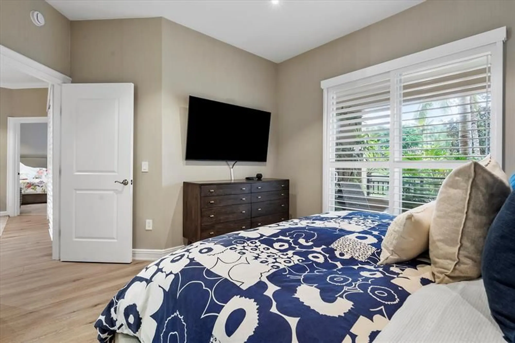 Property Slideshow image 22 of 70 | 16135 emerald estates dr apt 164, Weston, FL, 33331