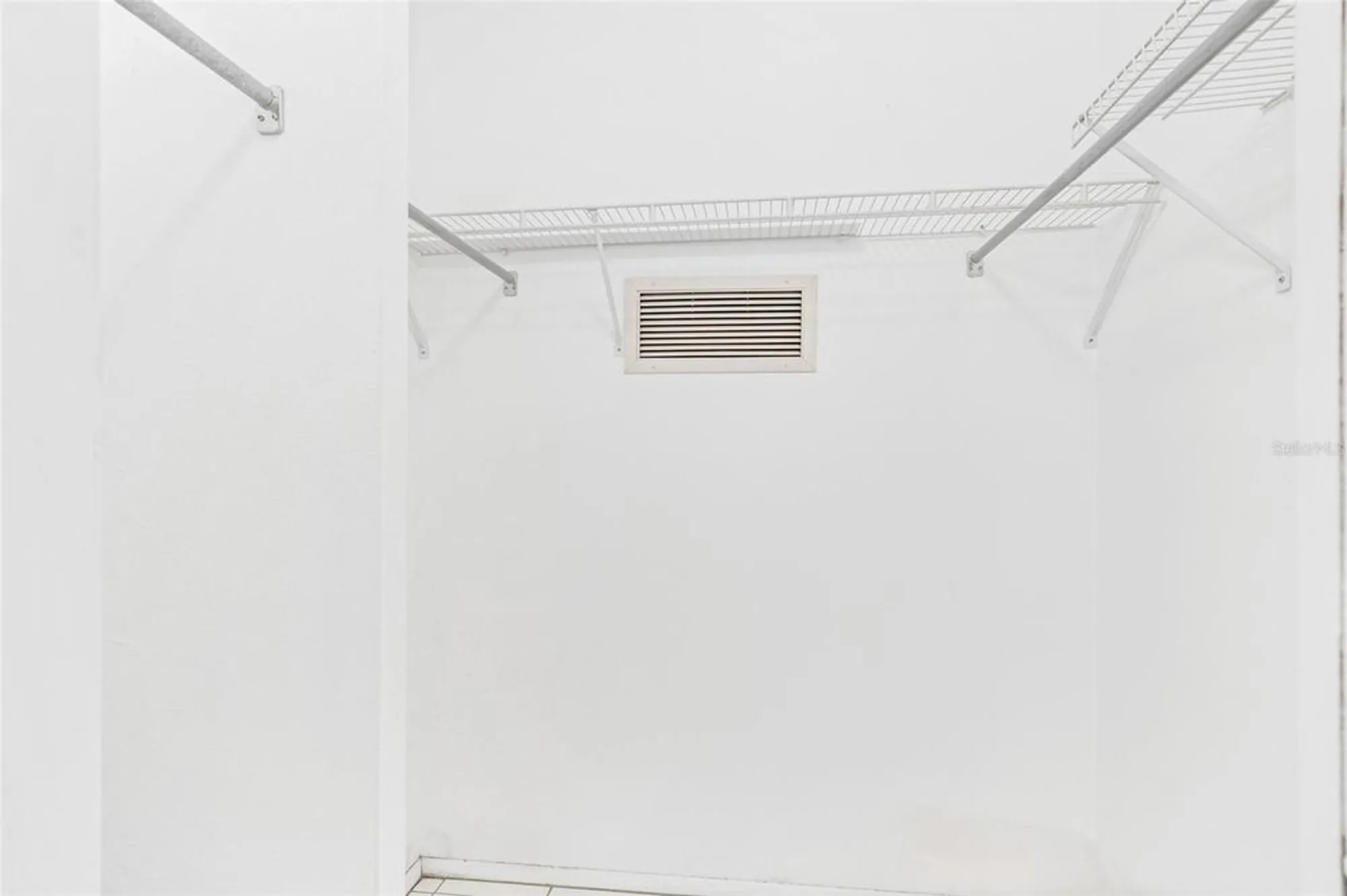 Property Slideshow image 10 of 40 | 14130 rosemary ln apt 5114, Largo, FL, 33774