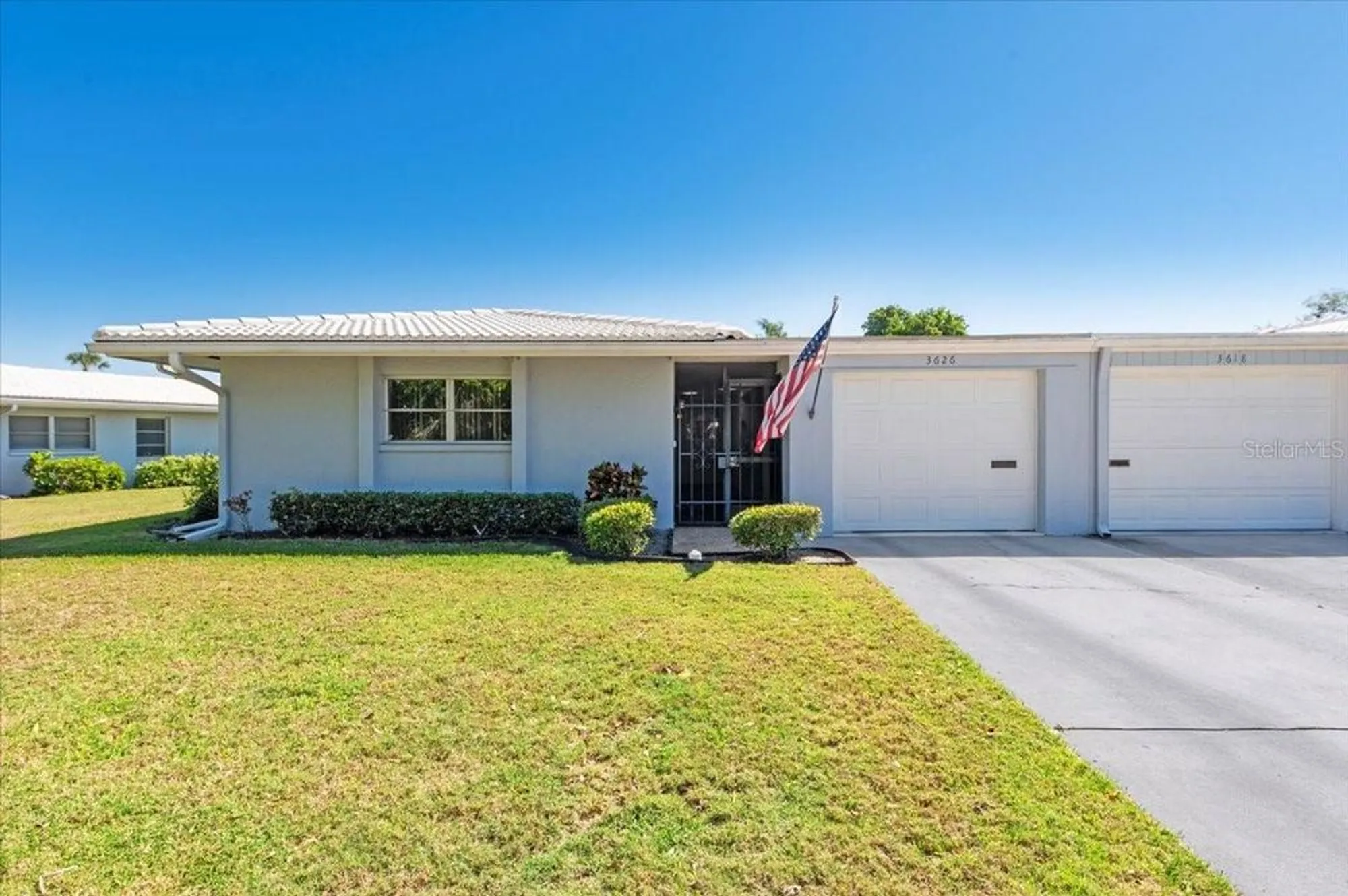 Property Slideshow image 1 of 36 | 3626 medford ln # 1537, Sarasota, FL, 34232