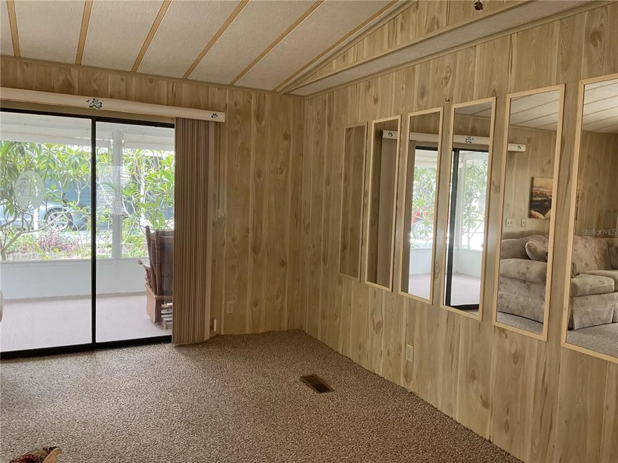 Property Slideshow image 8 of 27 | 309 s timber trl, Wildwood, FL, 34785