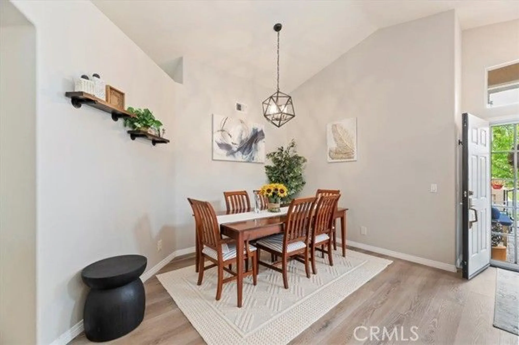 Property Slideshow image 11 of 59 | 23975 via pamilla, Murrieta, CA, 92562